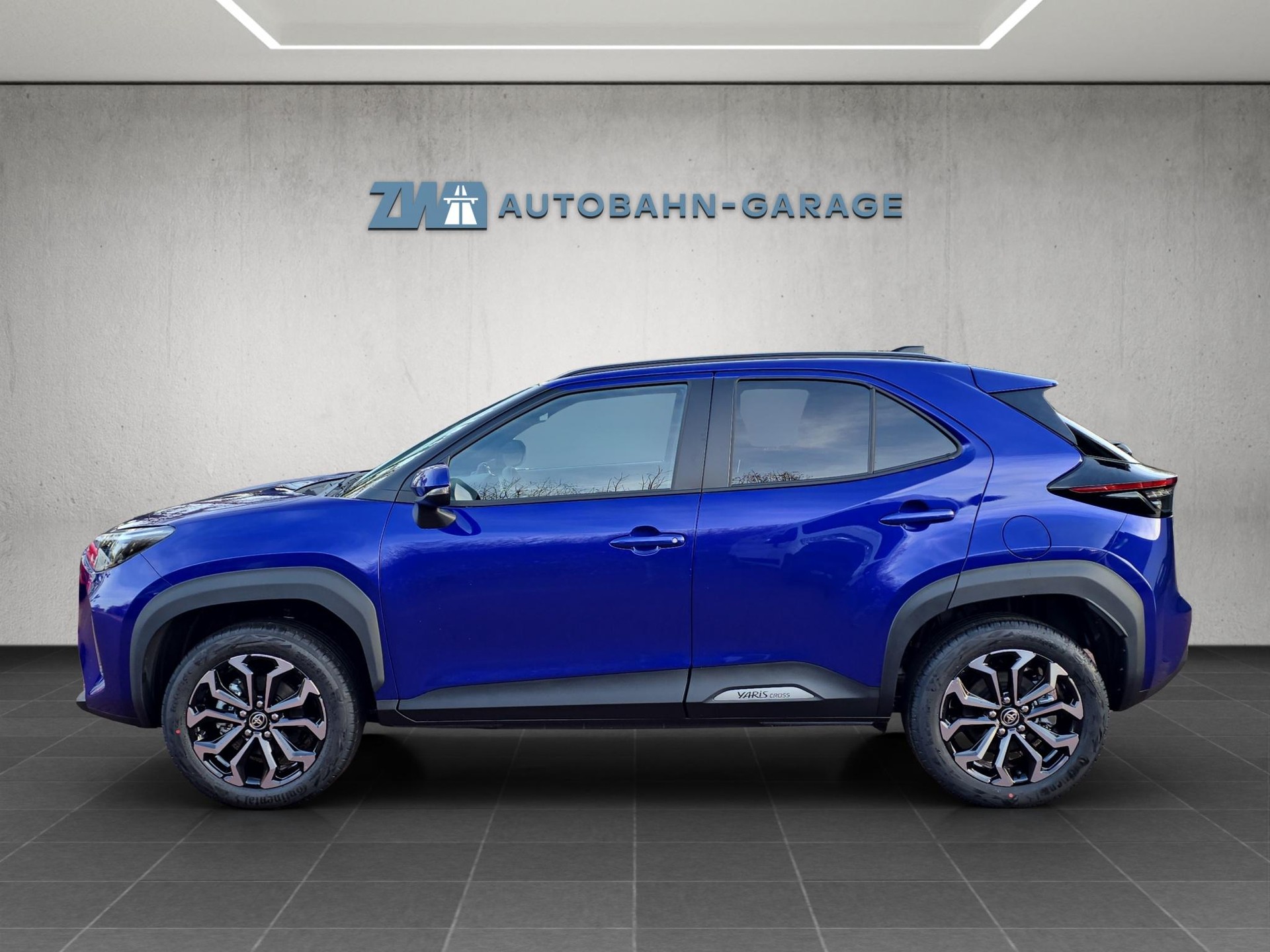 TOYOTA Yaris Cross 1.5 VVT-i HSD Trend AWD-i-image-1