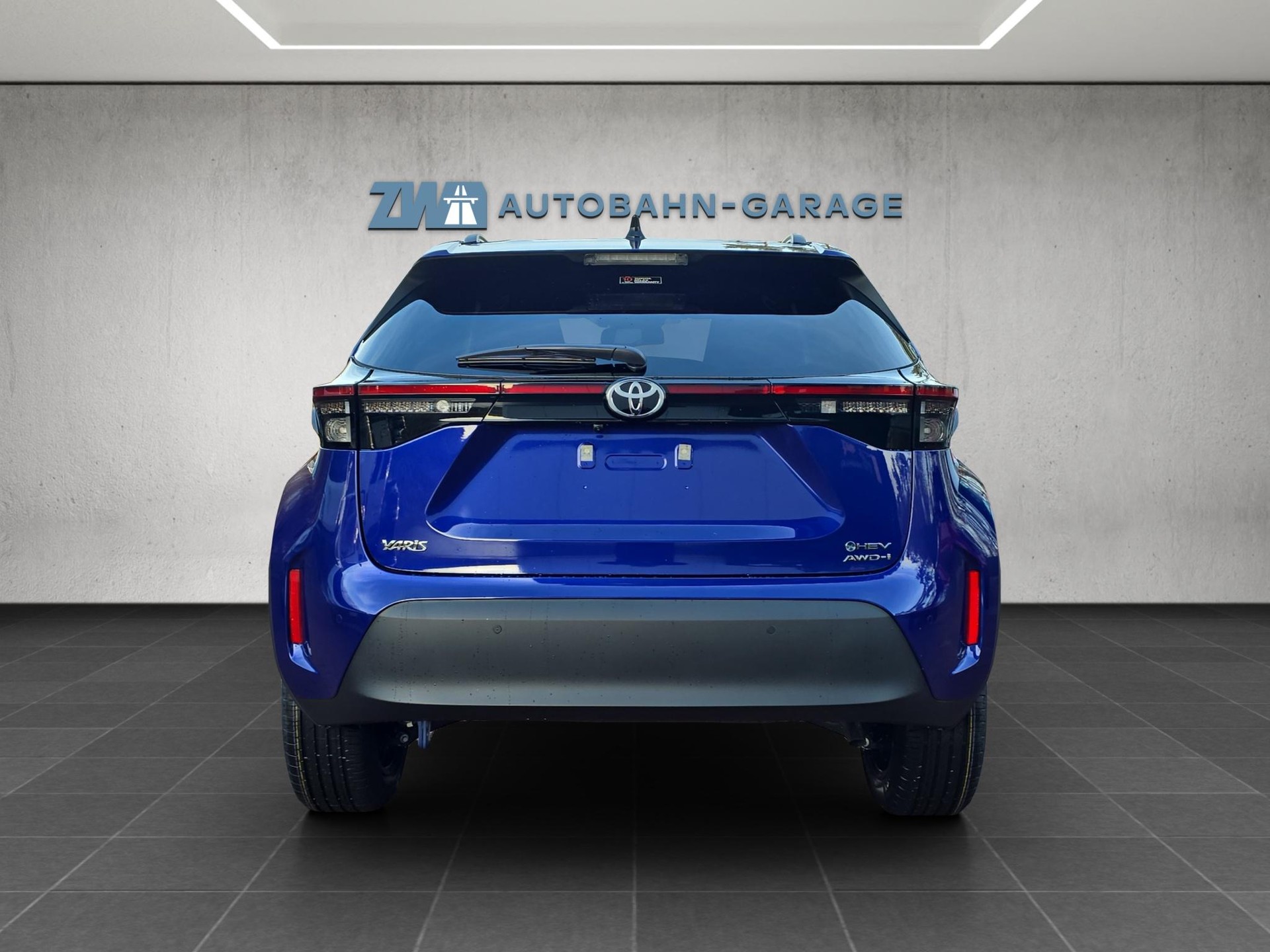 TOYOTA Yaris Cross 1.5 VVT-i HSD Trend AWD-i-image-3