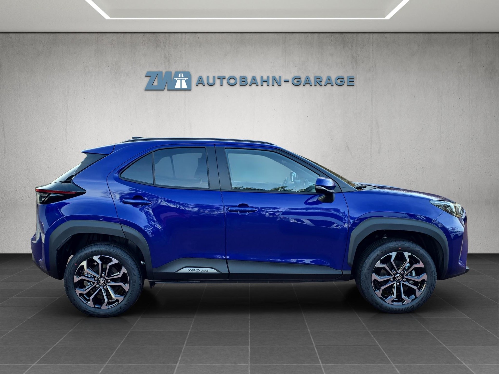 TOYOTA Yaris Cross 1.5 VVT-i HSD Trend AWD-i-image-5