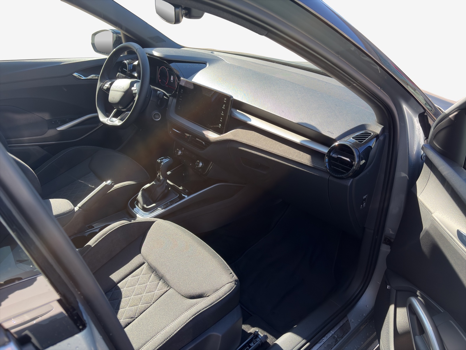 SKODA Fabia 1.0 TSI Monte Carlo DSG-image-12