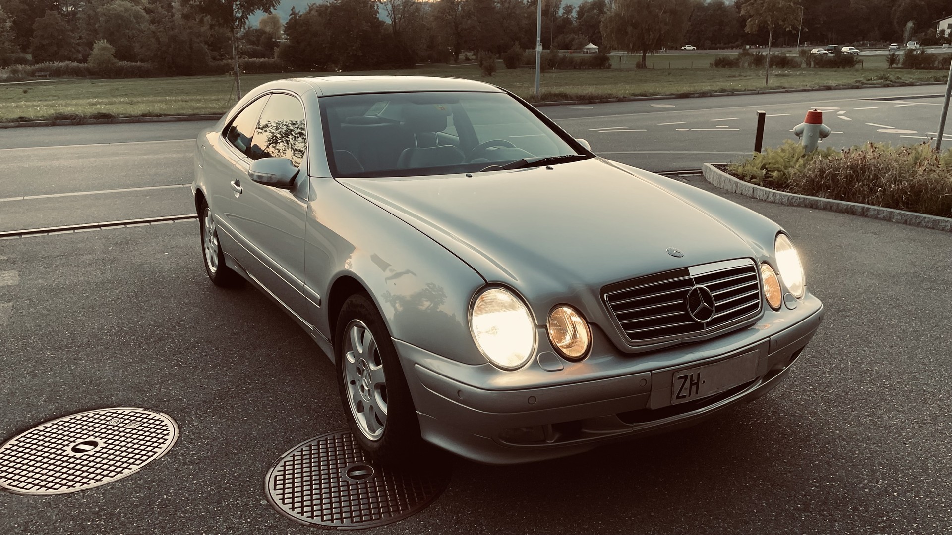 MERCEDES-BENZ CLK 320 V6-image-0