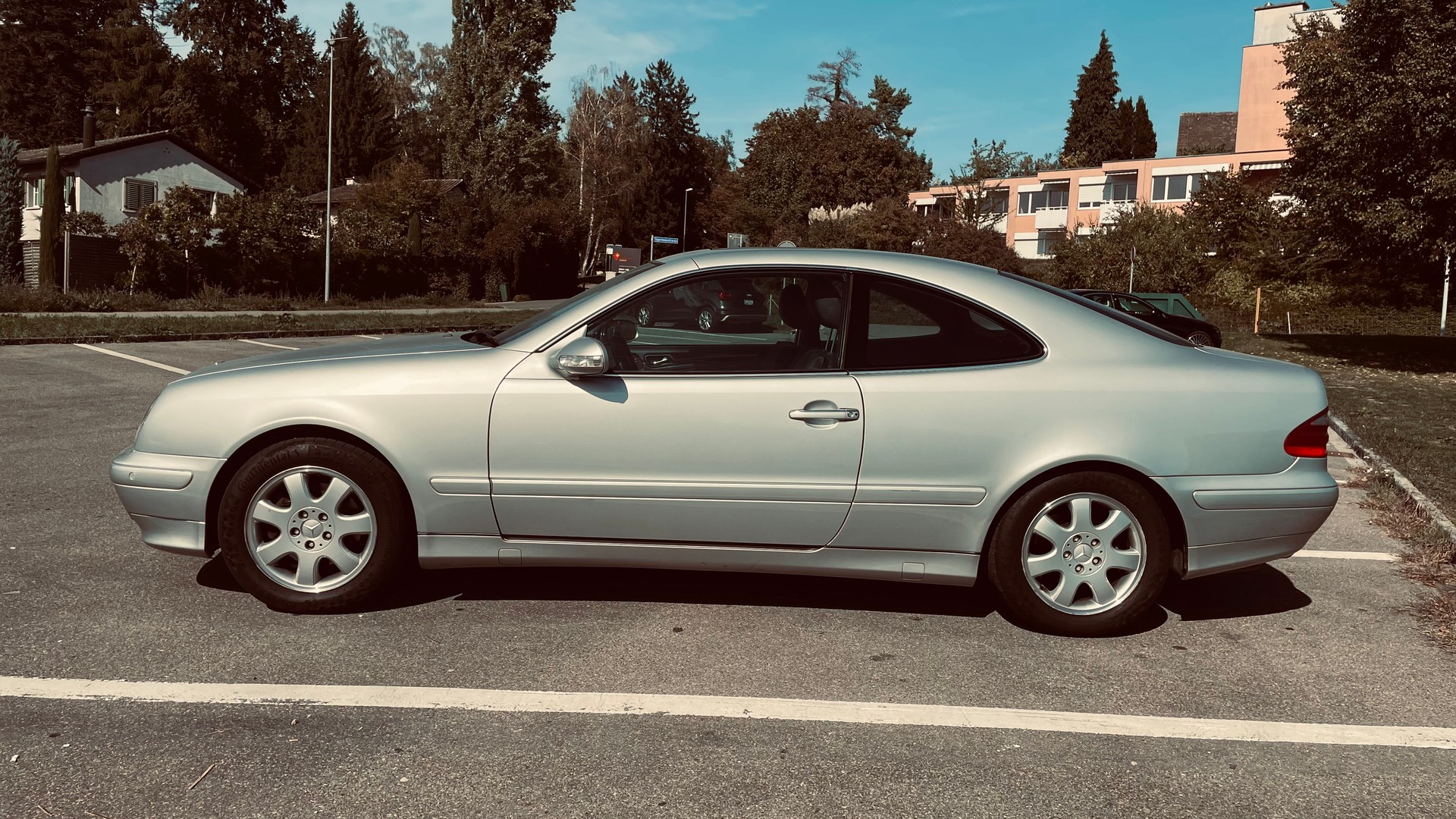 MERCEDES-BENZ CLK 320 V6-image-1