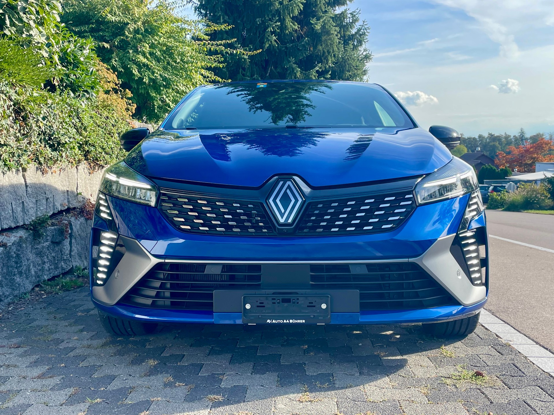 RENAULT Clio 1.6 E-Tech Esprit Alpine 143 PS Automat mit Abstandsregeltempomat und AHK!!-image-2