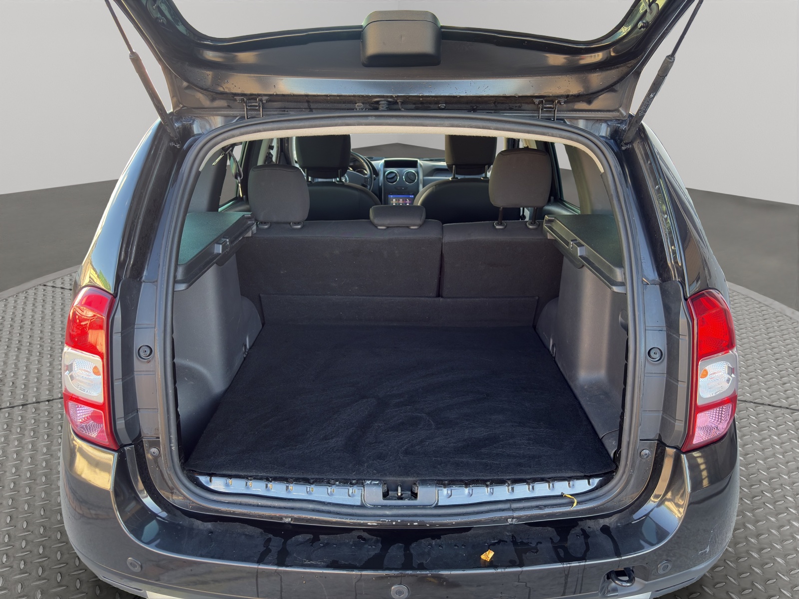 DACIA Duster 1.2 T Lauréate 4x4-image-18