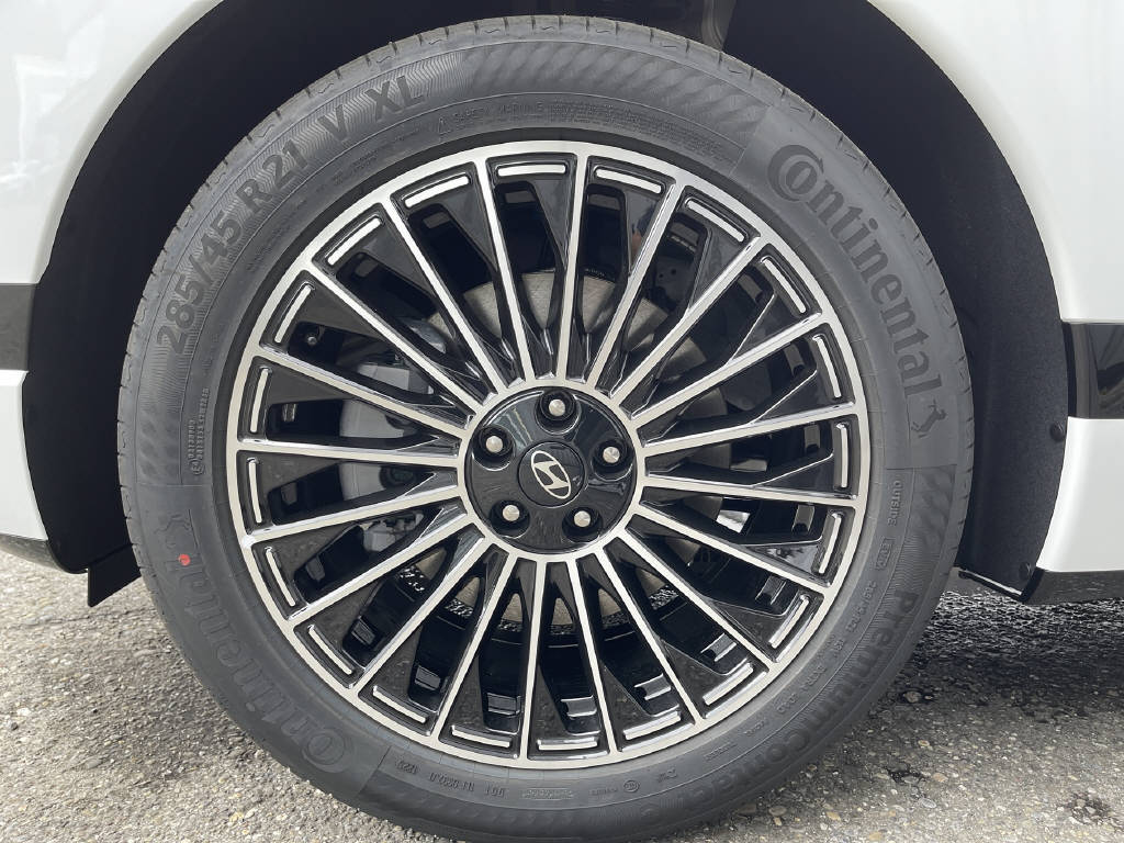 HYUNDAI Ioniq 9 110kWh Vertex Caligraphy 4WD-image-11