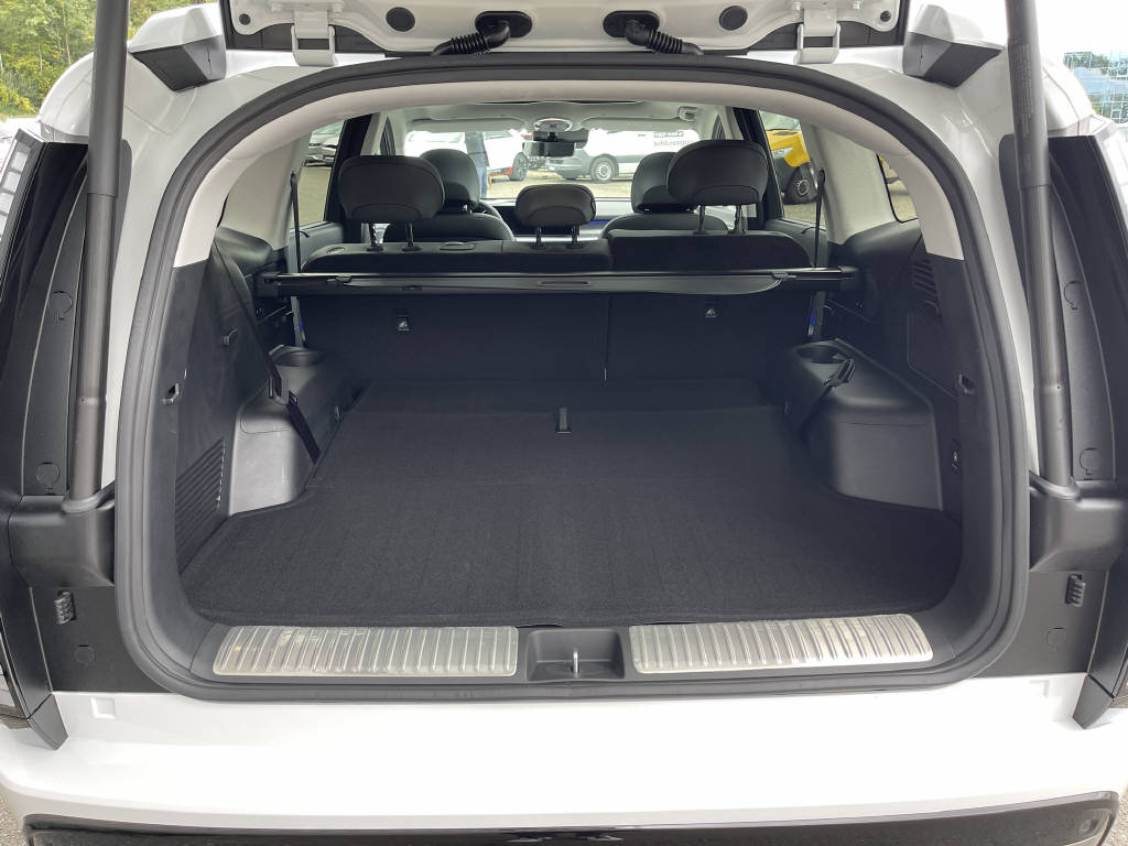 HYUNDAI Ioniq 9 110kWh Vertex Caligraphy 4WD-image-4