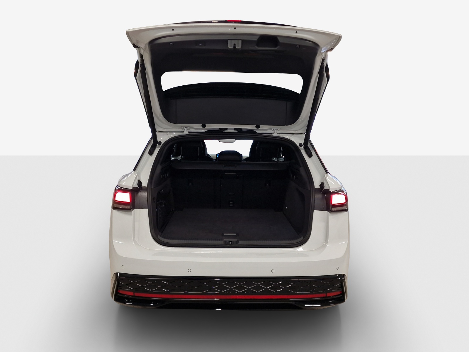 VW ID.7 Tourer GTX 86 kWh GTX United 4 Motion-image-12