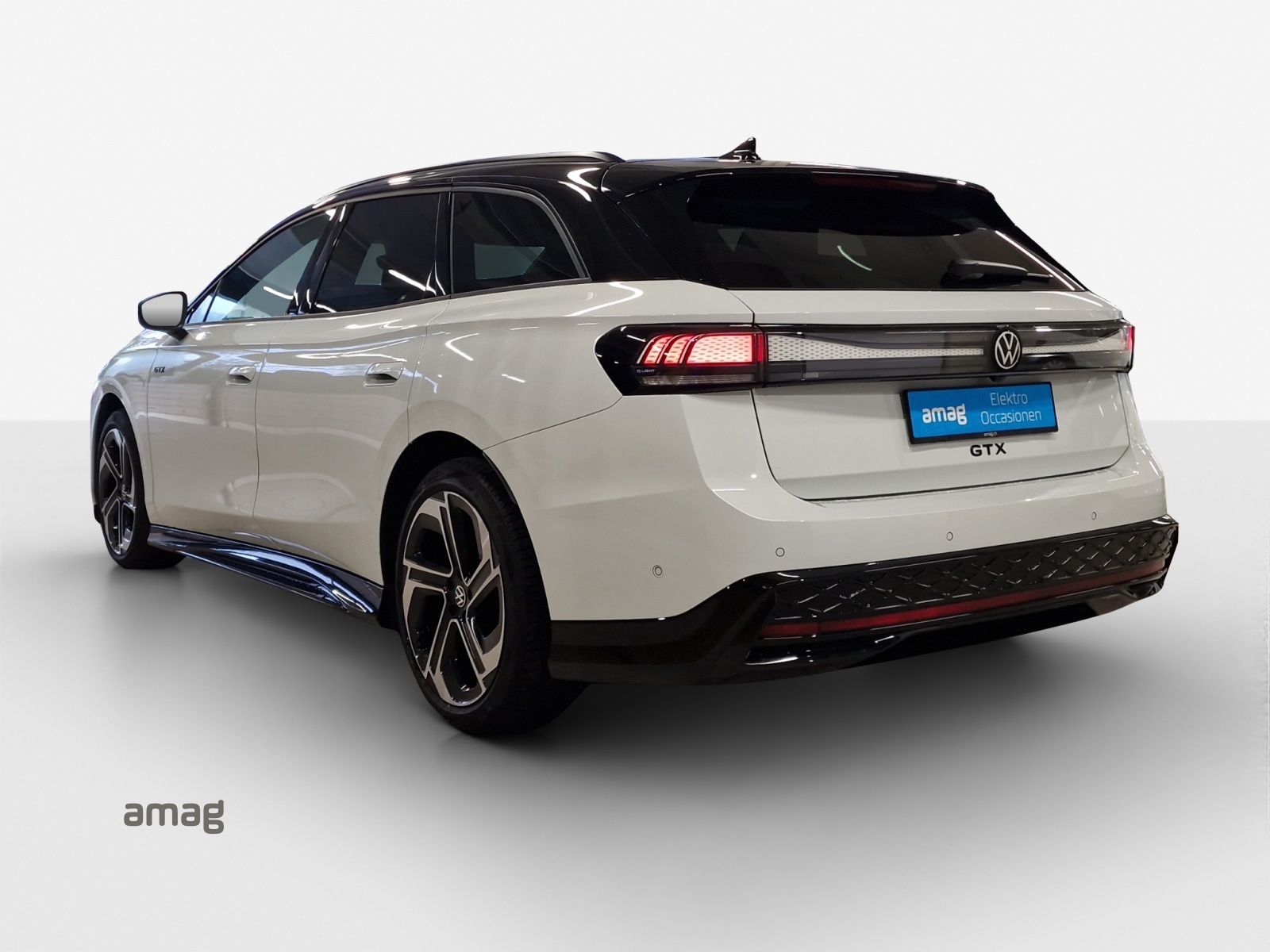 VW ID.7 Tourer GTX 86 kWh GTX United 4 Motion-image-2