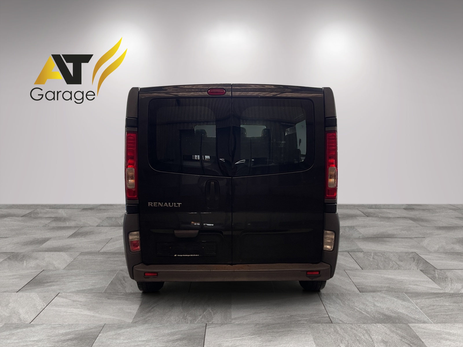 RENAULT Trafic 2.0 dCi 115 2.9t L1H1-image-4