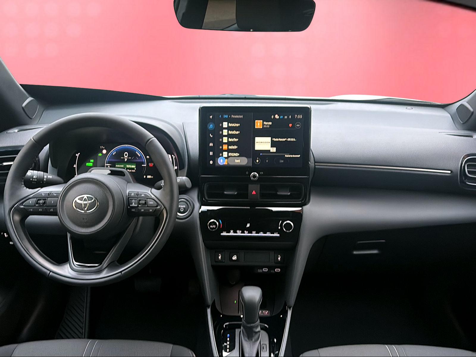 TOYOTA Yaris Cross 1.5 VVT-i HSD Trend AWD-i-image-11