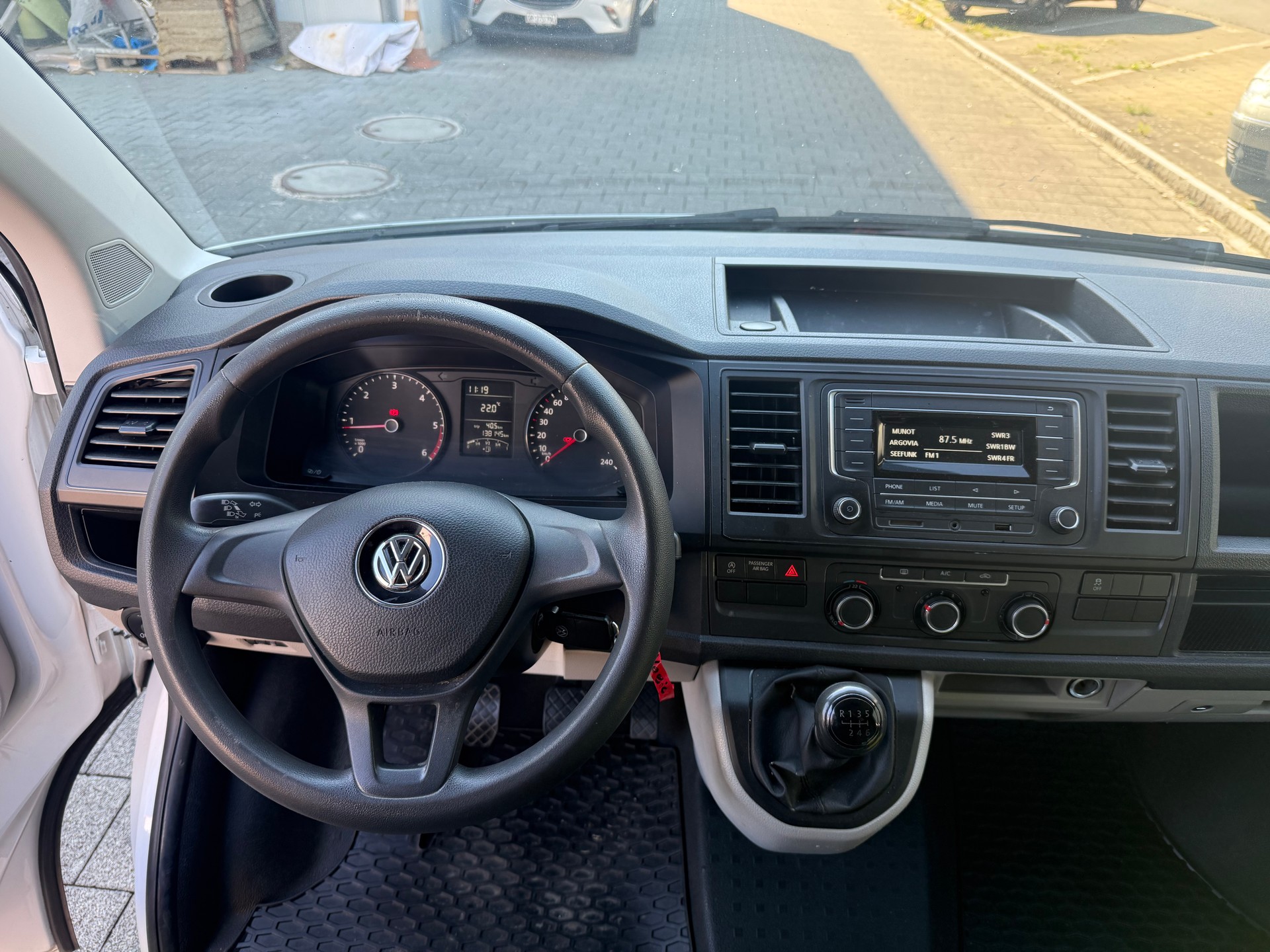 VW T6 2.0 TDI 4Motion-image-10