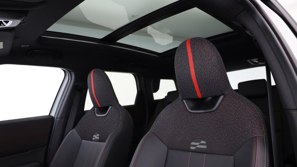 MINI John Cooper Works Countryman ALL4-image-18