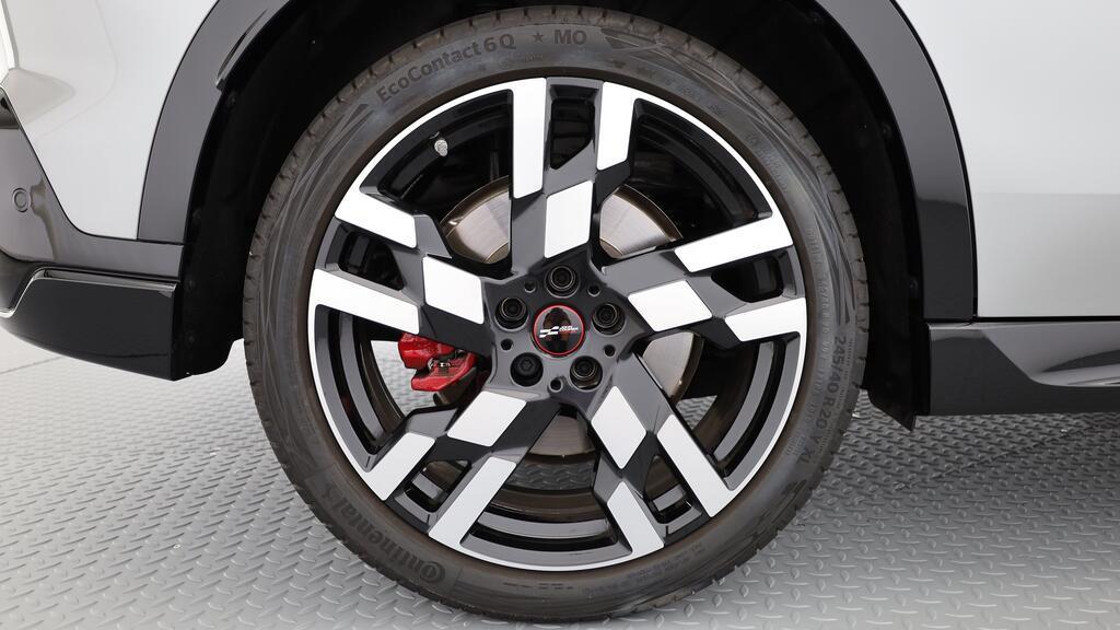 MINI John Cooper Works Countryman ALL4-image-9
