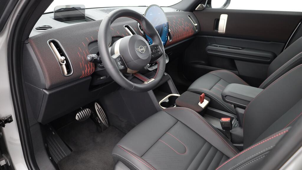 MINI John Cooper Works Countryman ALL4-image-17