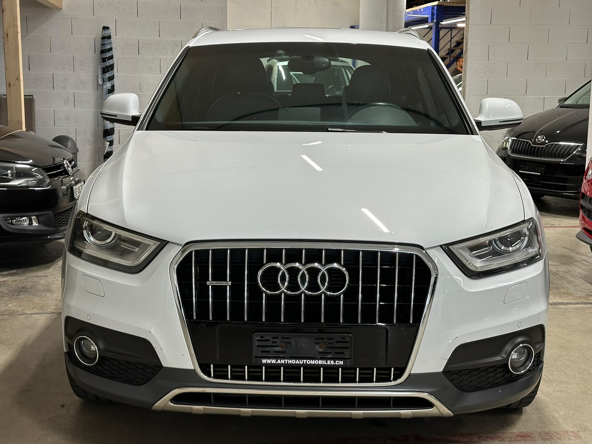 AUDI Q3 2.0 TFSI quattro S-tronic-image-2