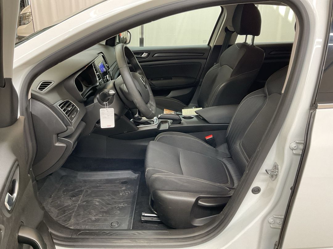 RENAULT Mégane Grandtour 1.5 dCi Business EDC-image-4