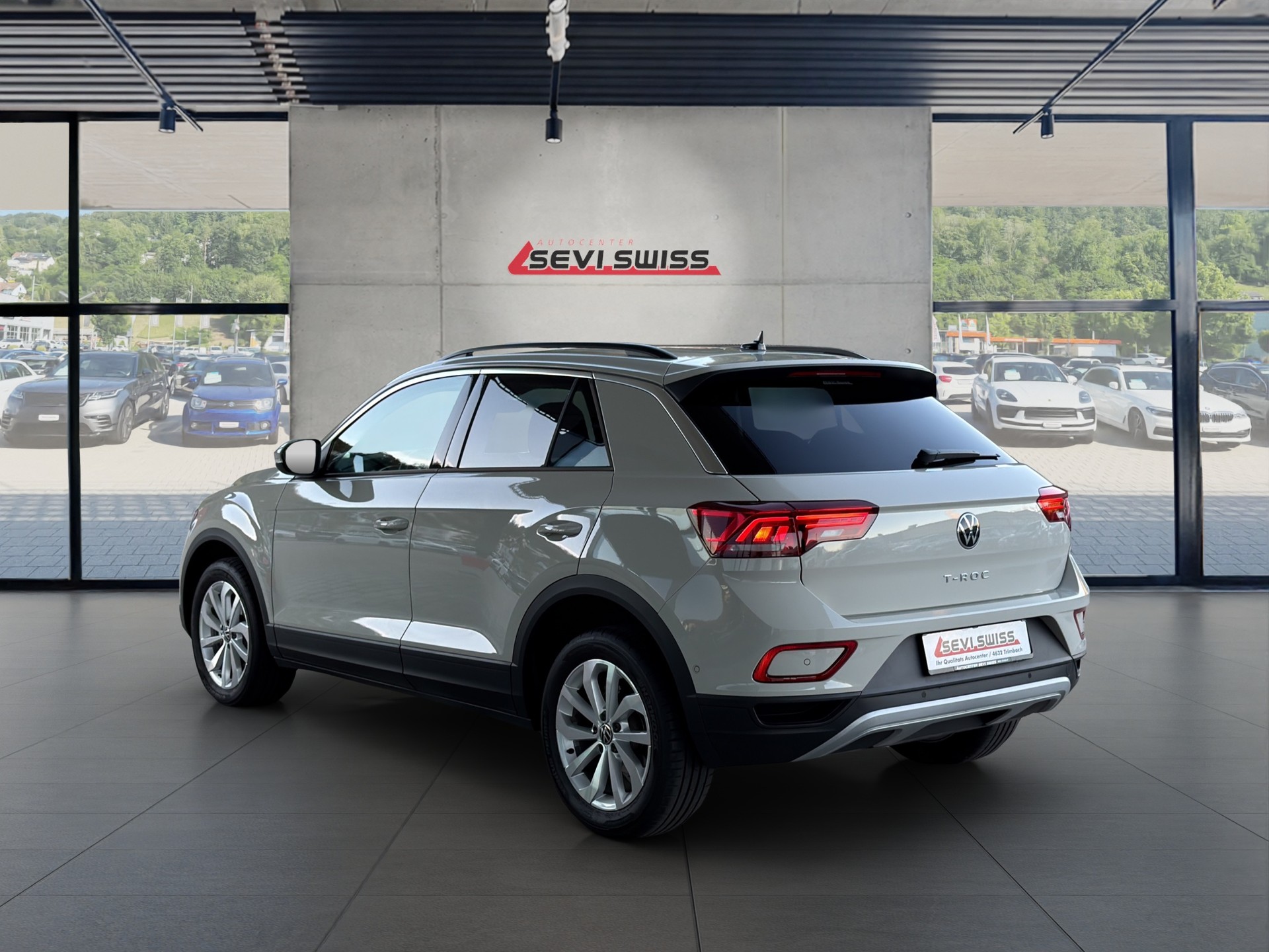 VW T-Roc 1.5 TSI EVO Life United DSG*Ab MFK,1 Jahr oder 20'000km Garantie auf Motor und Getriebe*-showroom-element-3