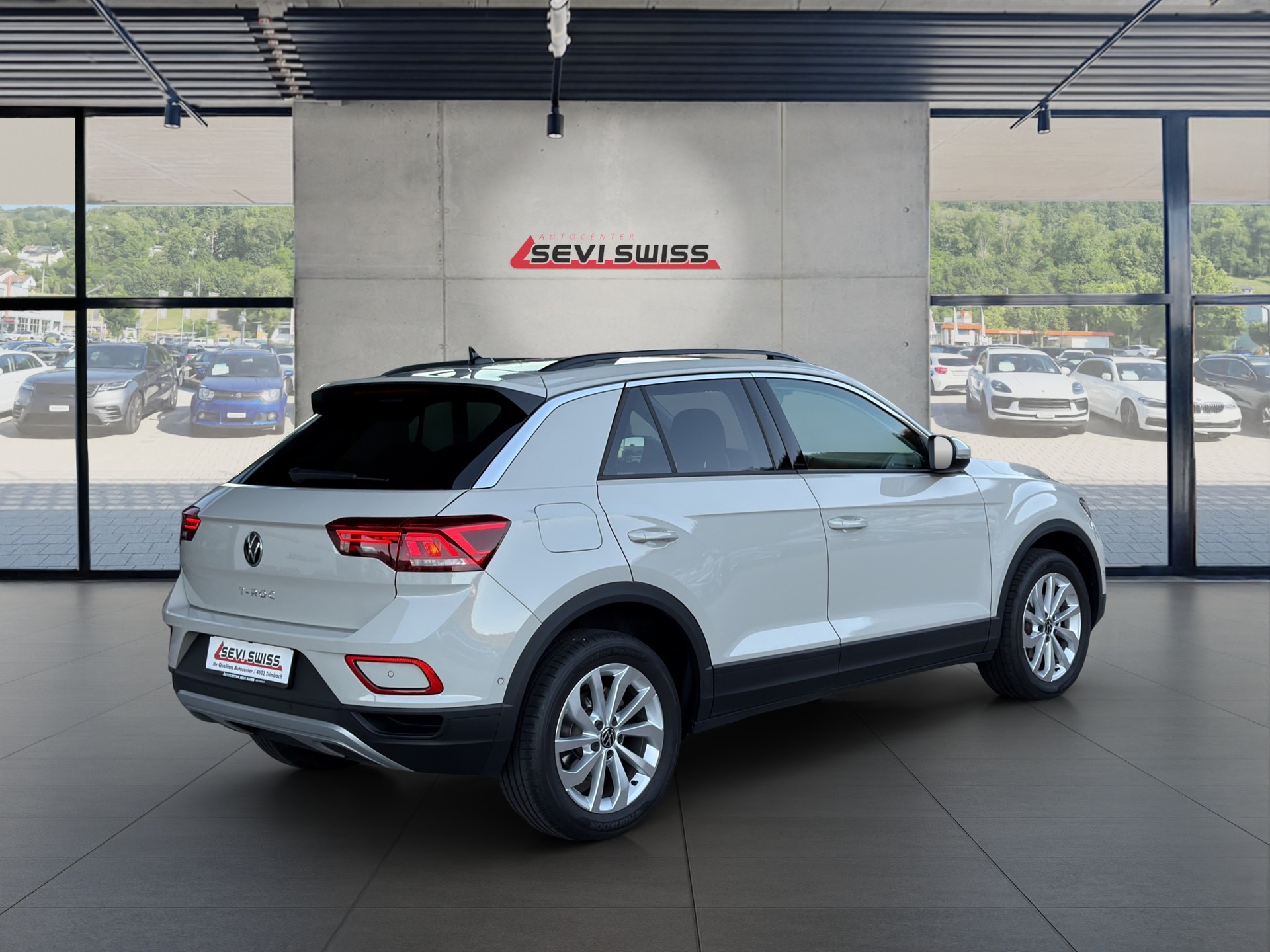 VW T-Roc 1.5 TSI EVO Life United DSG*Ab MFK,1 Jahr oder 20'000km Garantie auf Motor und Getriebe*-showroom-element-2