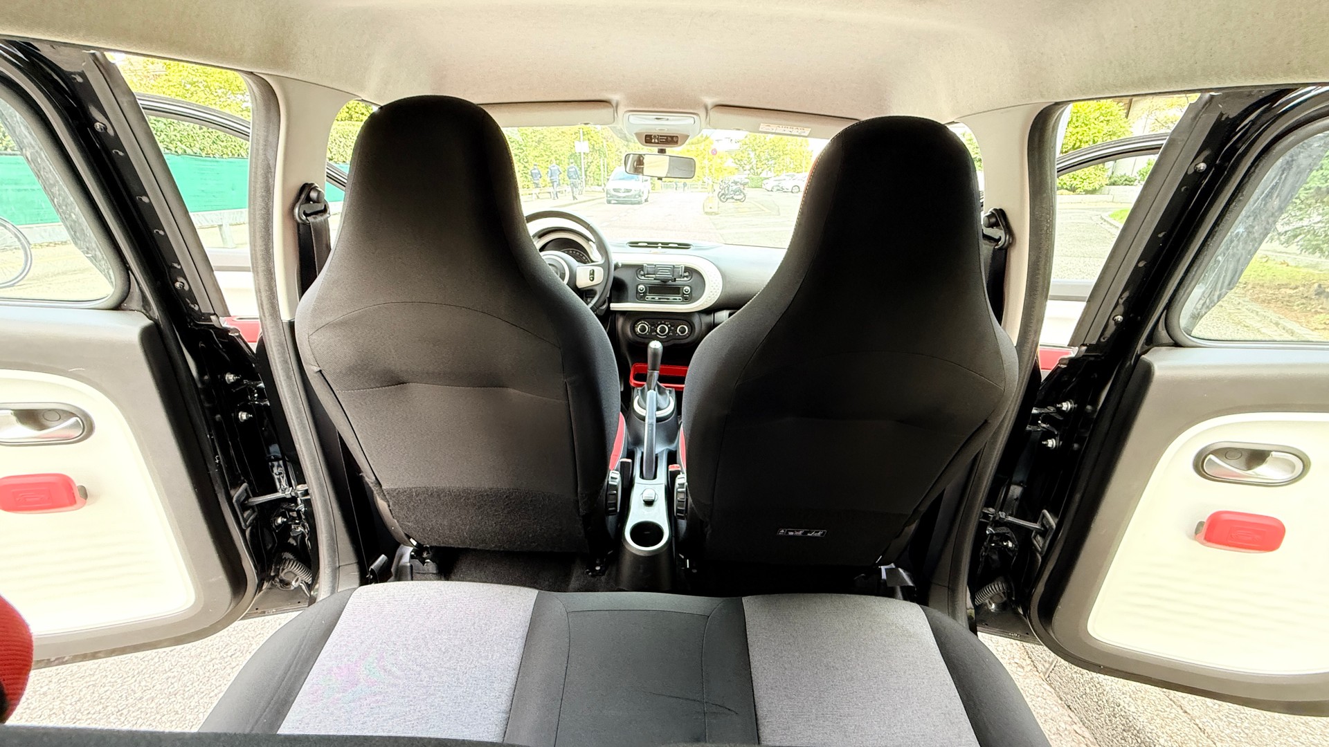 RENAULT Twingo 1.0 Life-image-7