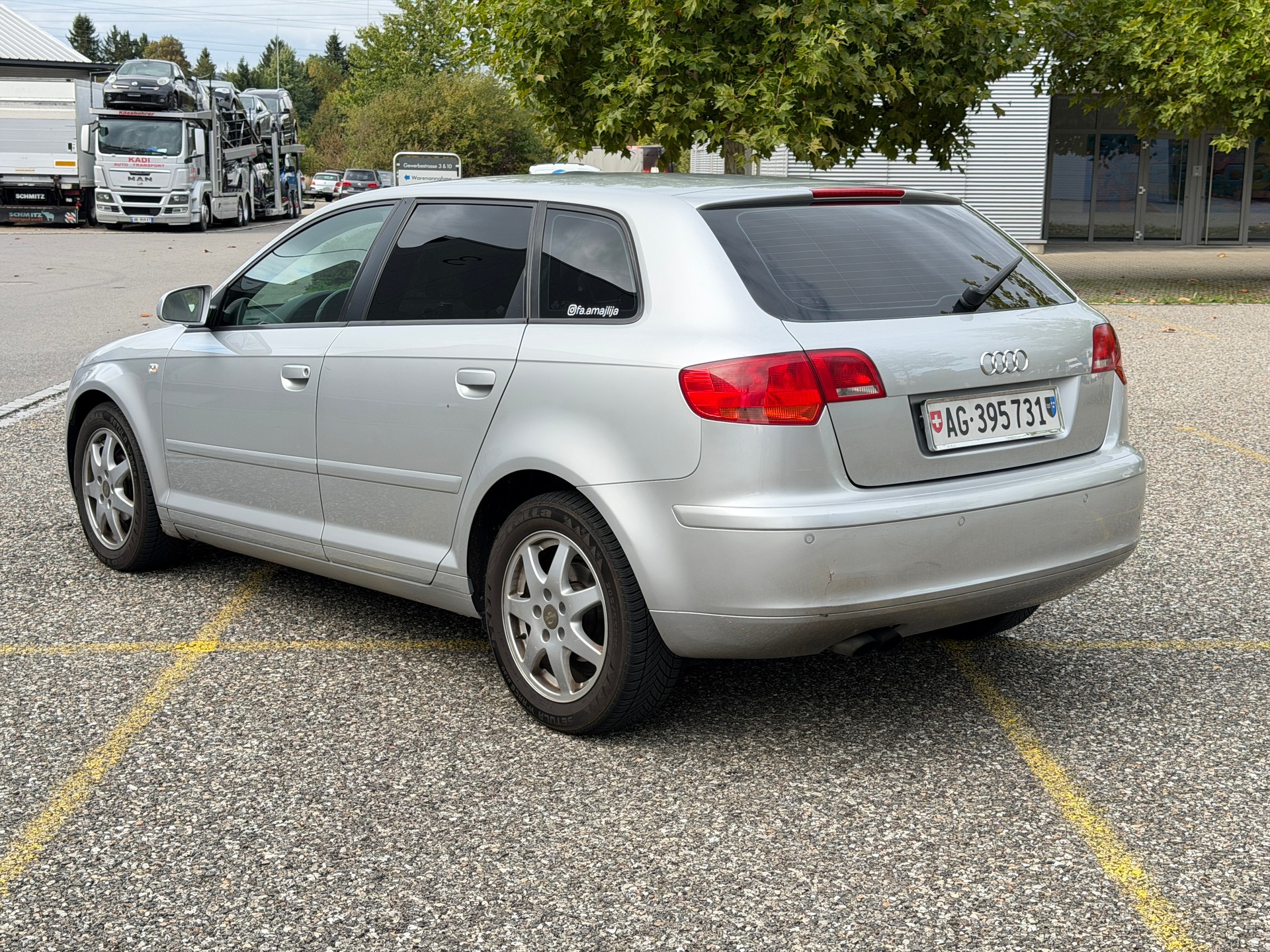AUDI A3 Sportback 2.0 TDI Attraction quattro-image-5