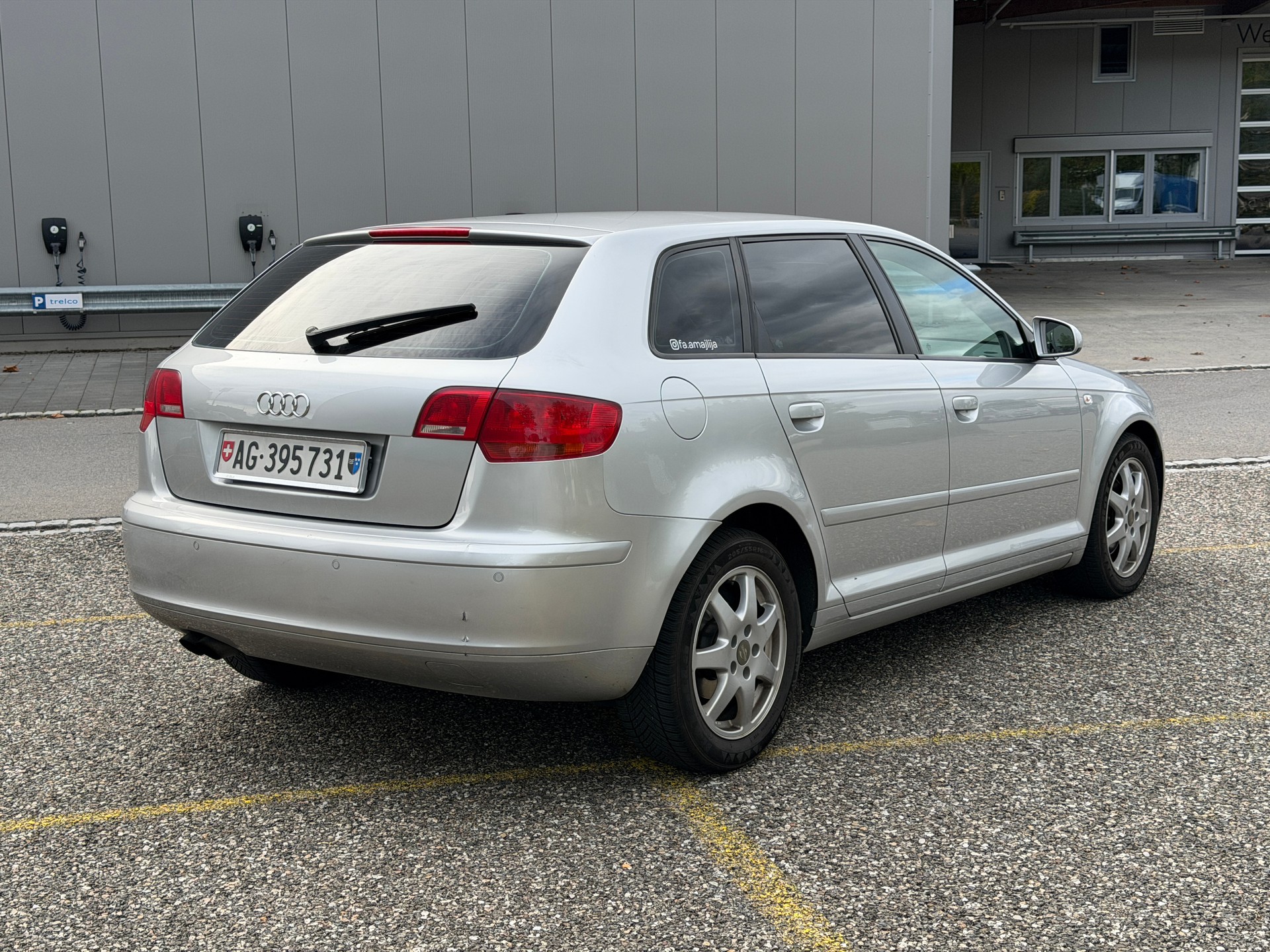 AUDI A3 Sportback 2.0 TDI Attraction quattro-image-4