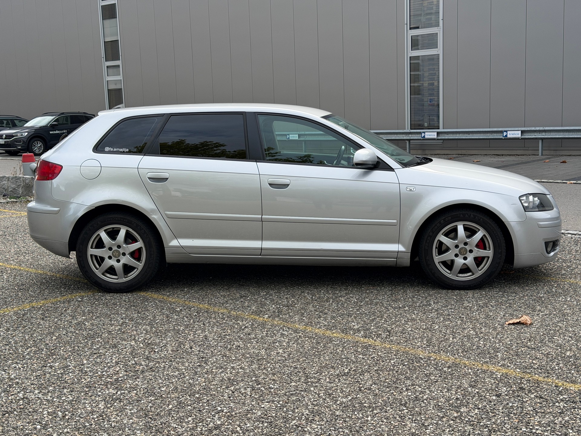 AUDI A3 Sportback 2.0 TDI Attraction quattro-image-3