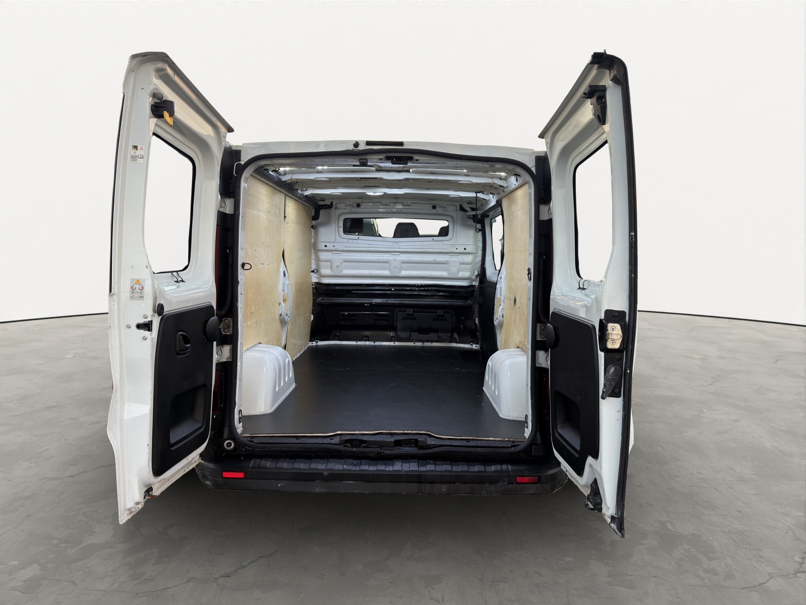 RENAULT Trafic 2.0 Energy dCi 120 3.0t Business L2H1-image-18