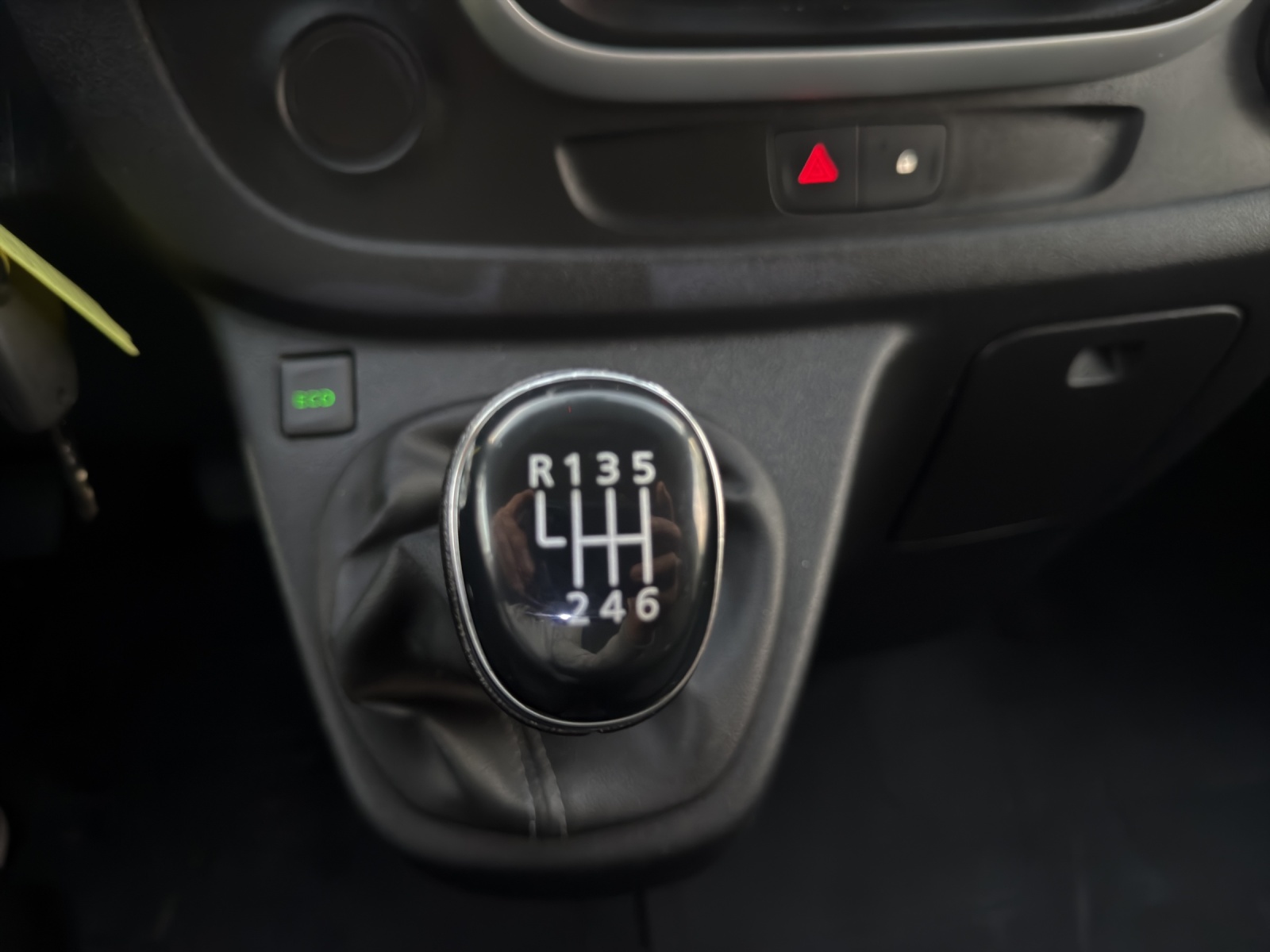 RENAULT Trafic 2.0 Energy dCi 120 3.0t Business L2H1-image-20