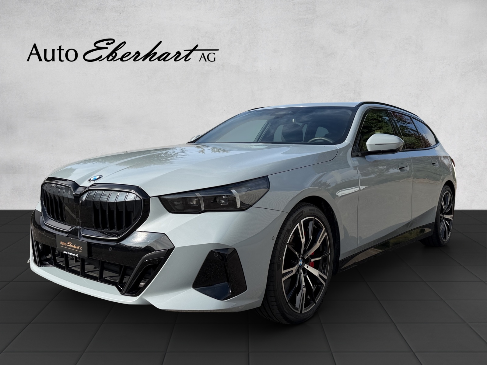 BMW 540d xDrive Touring M Sport Pro-image-0