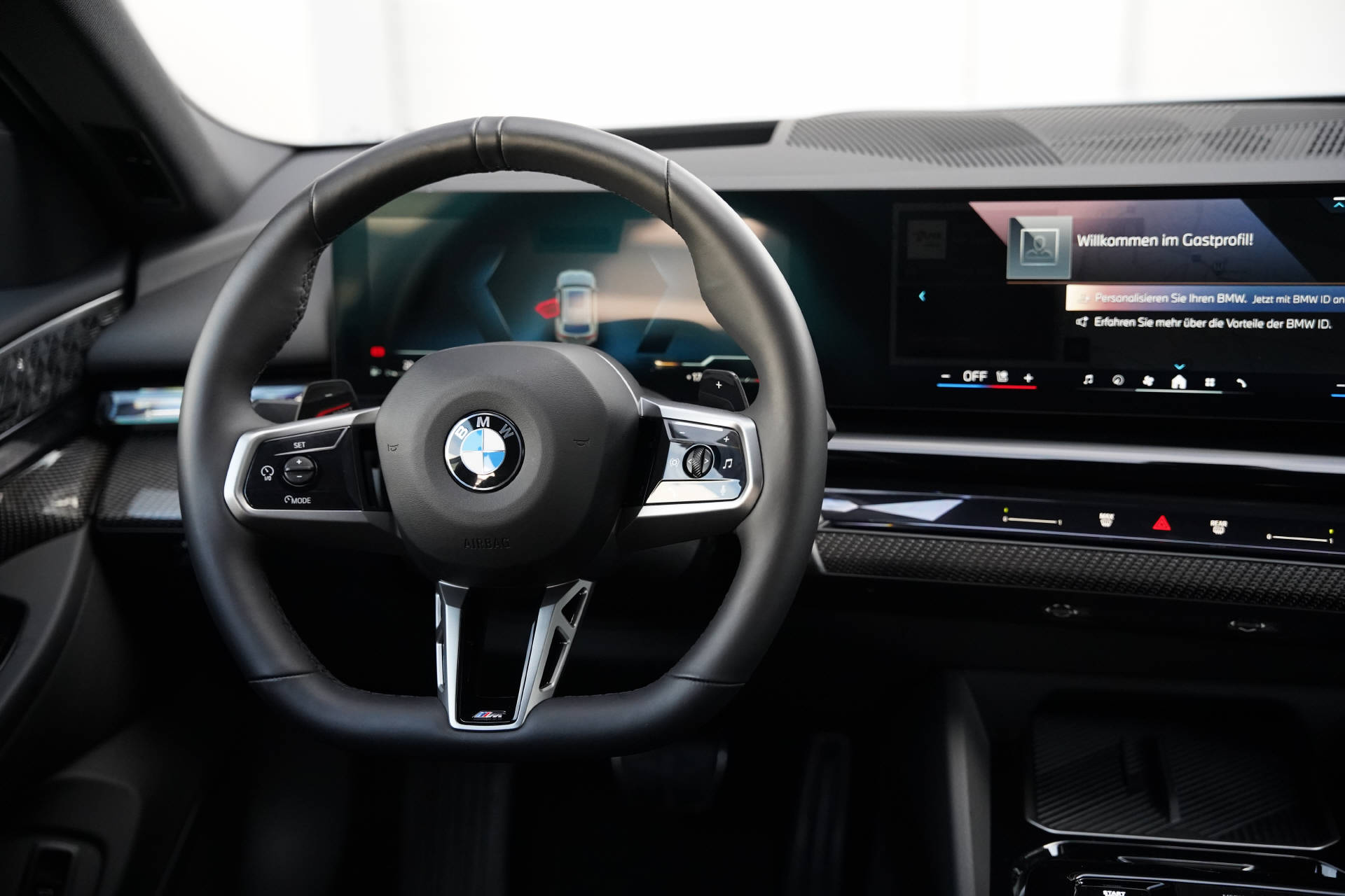 BMW 540d xDrive Touring M Sport Pro-image-12