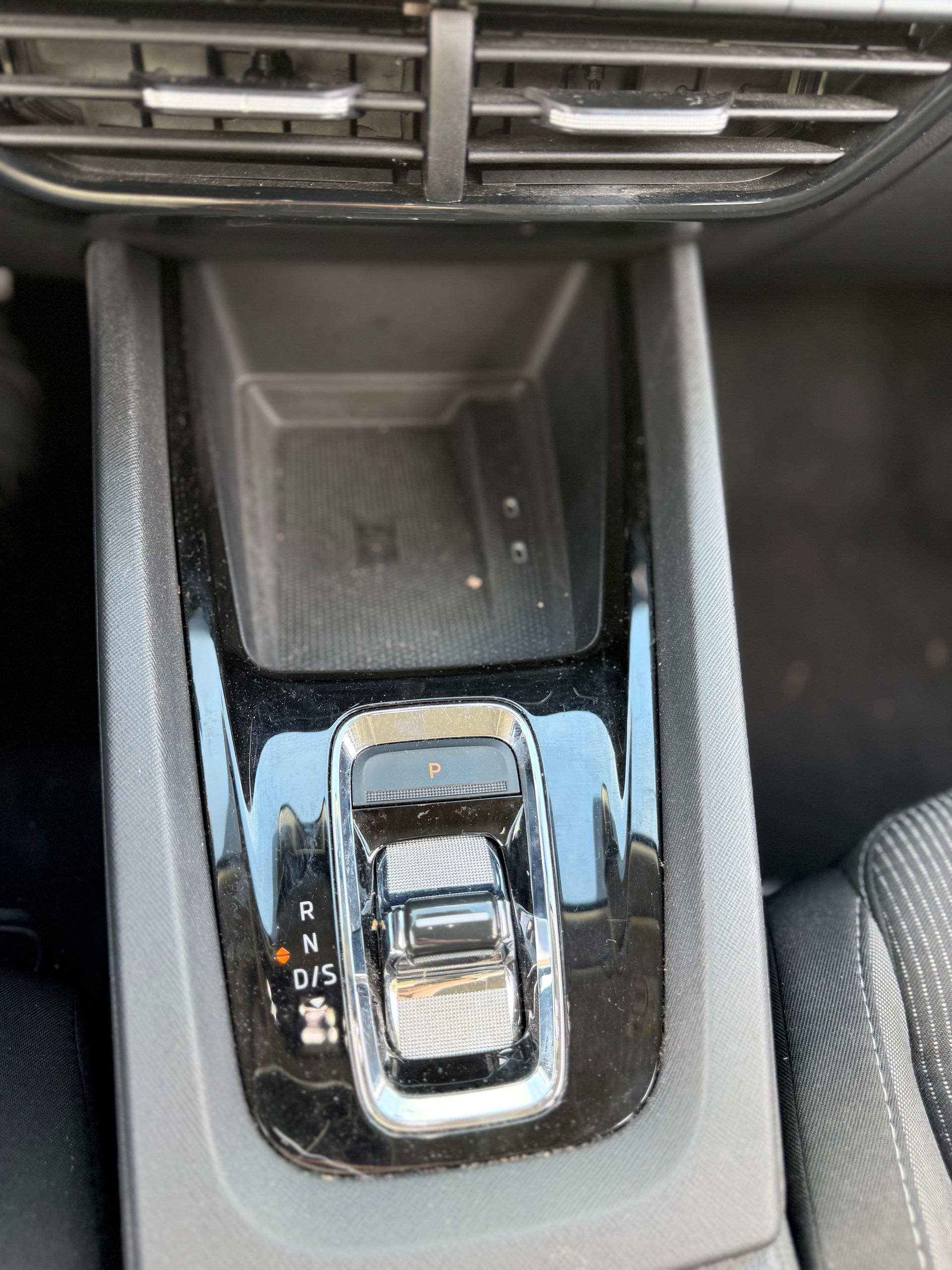 SKODA Octavia Combi 2.0 TDI DSG Ambition-image-15