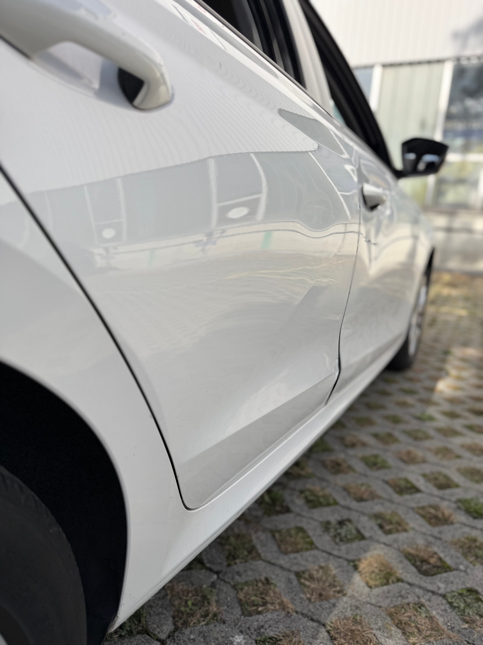 SKODA Octavia Combi 2.0 TDI DSG Ambition-image-10