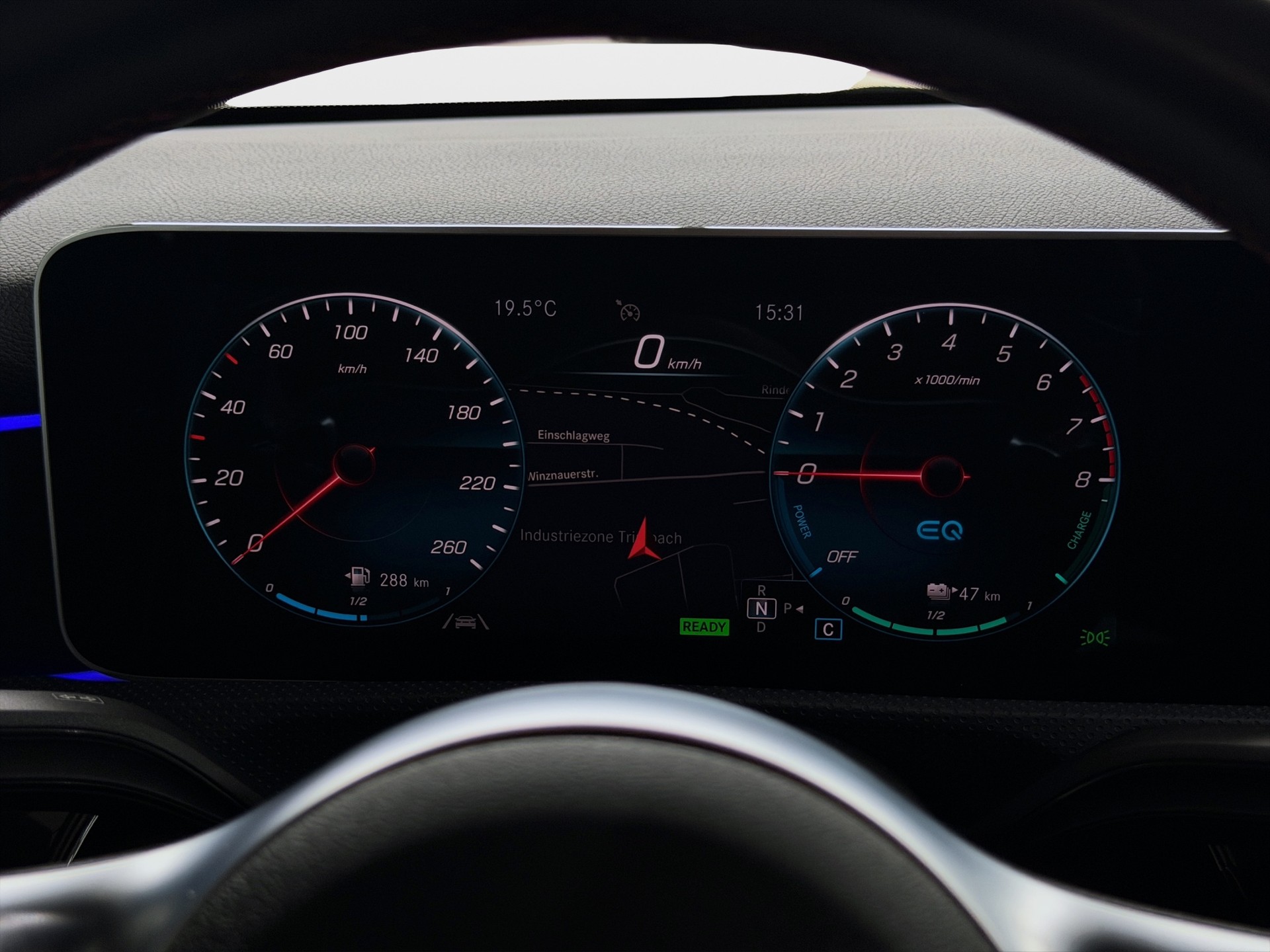 MERCEDES-BENZ A 250e AMG Line 8G-DCT*Frisch ab MFK,1 Jahr oder 20'000km Garantie auf Motor und Getriebe*-image-9