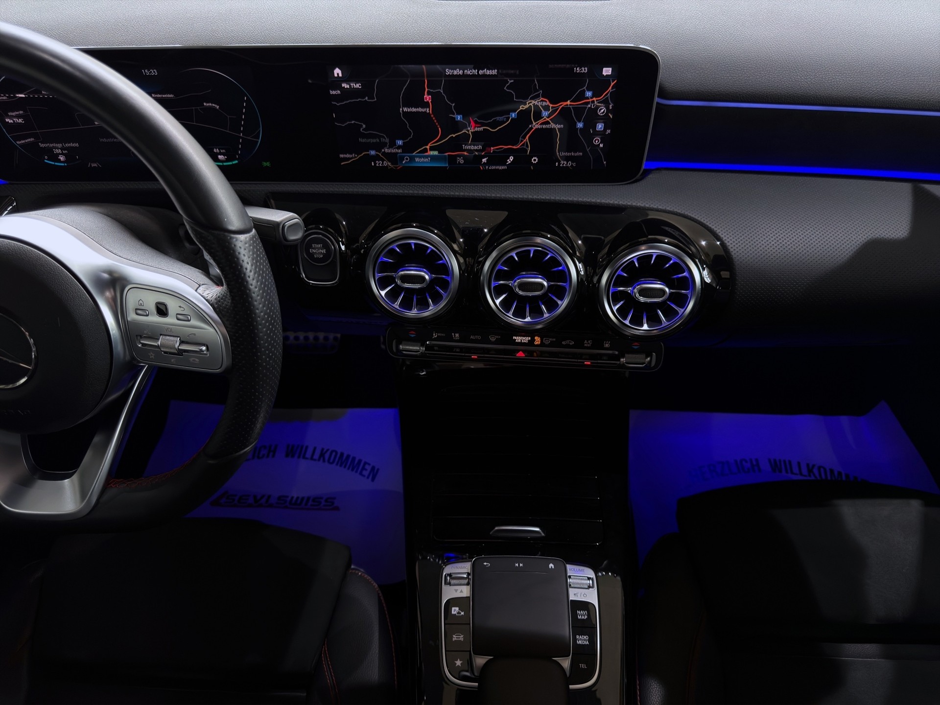 MERCEDES-BENZ A 250e AMG Line 8G-DCT*Frisch ab MFK,1 Jahr oder 20'000km Garantie auf Motor und Getriebe*-image-13