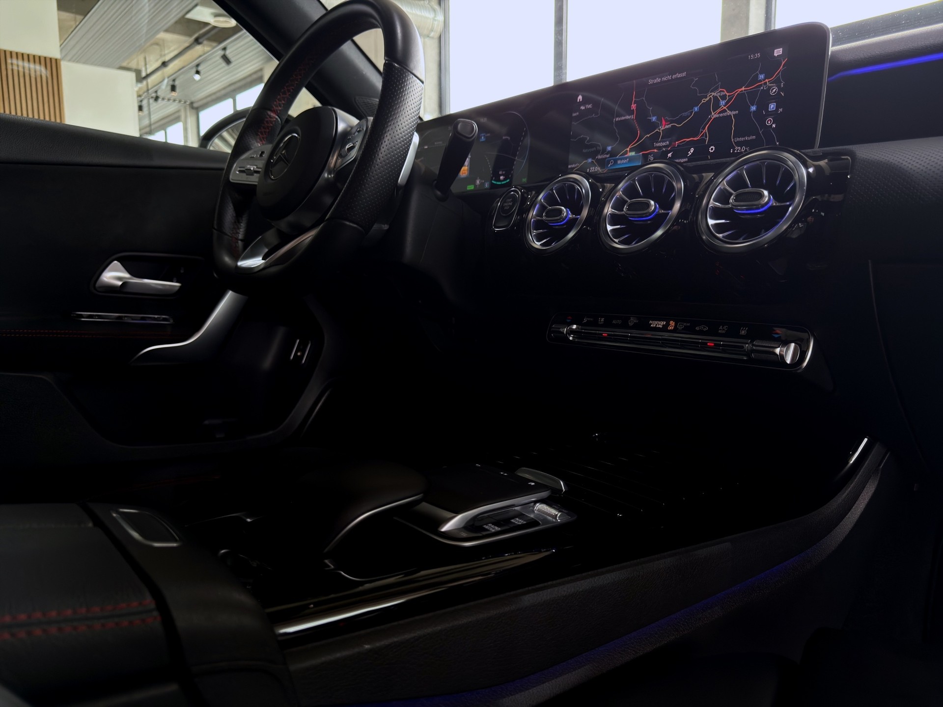 MERCEDES-BENZ A 250e AMG Line 8G-DCT*Frisch ab MFK,1 Jahr oder 20'000km Garantie auf Motor und Getriebe*-image-14