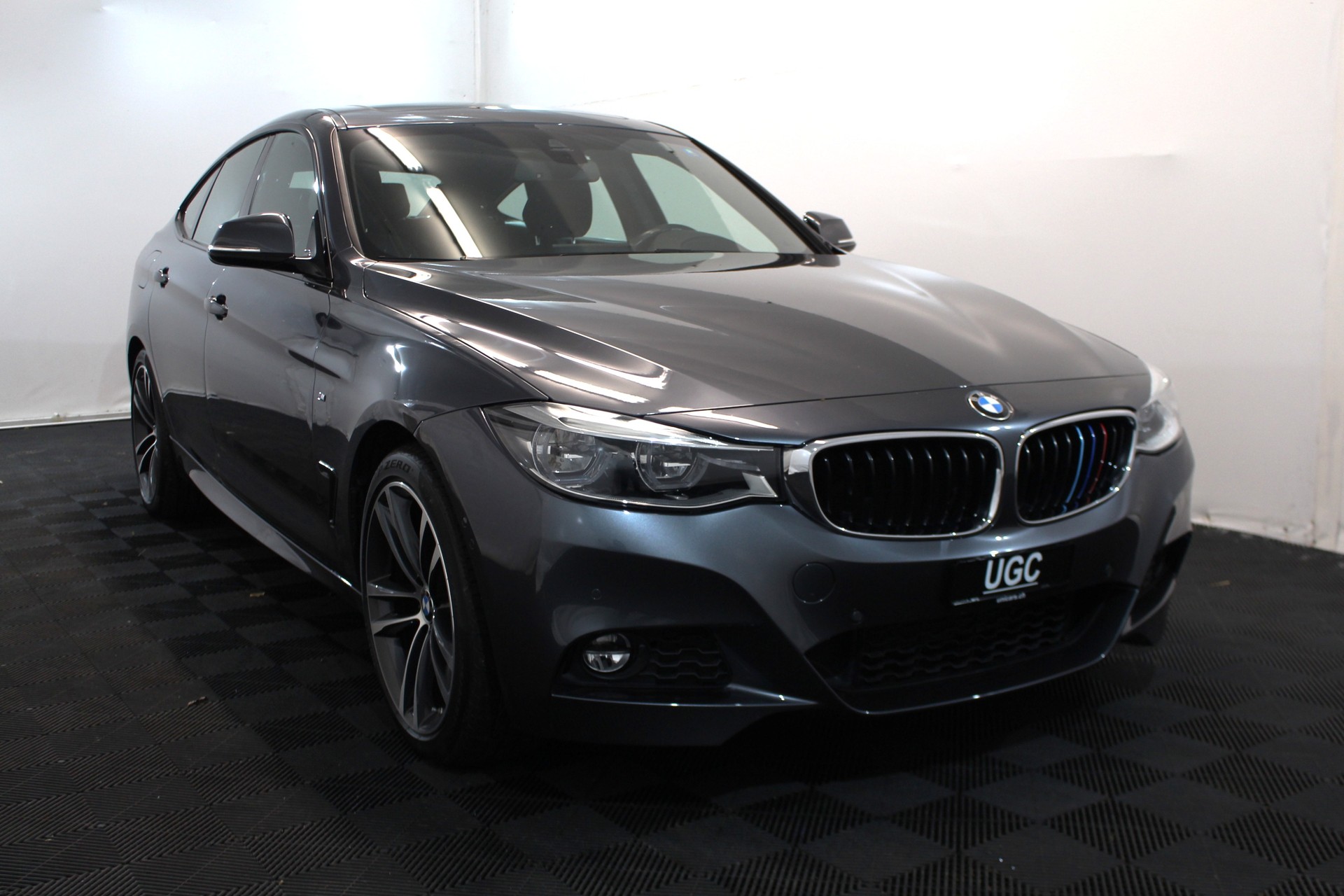 BMW 330i xDrive SAG Gran Turismo