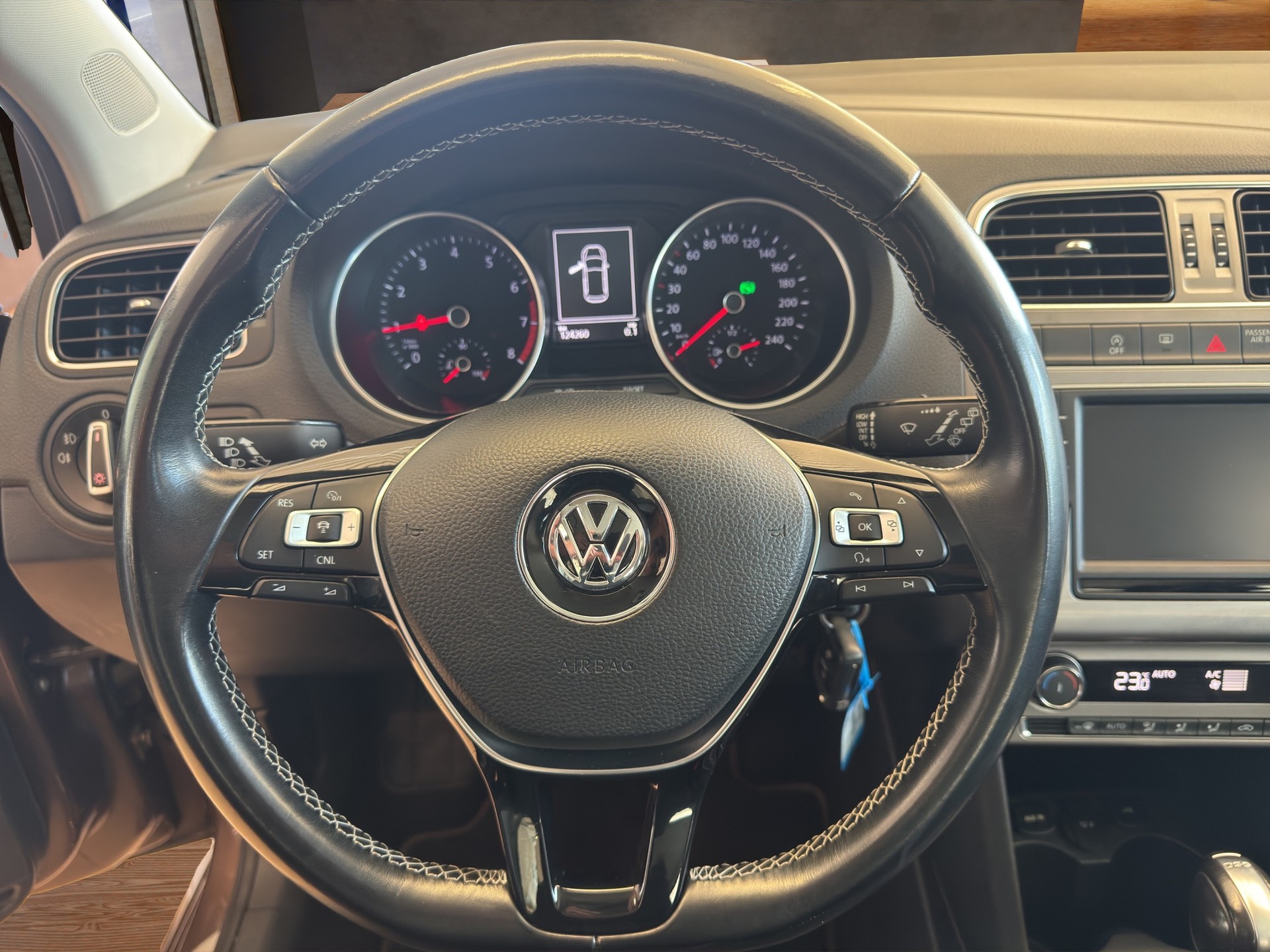 VW Polo 1.2 TSI BMT Lounge DSG-image-5