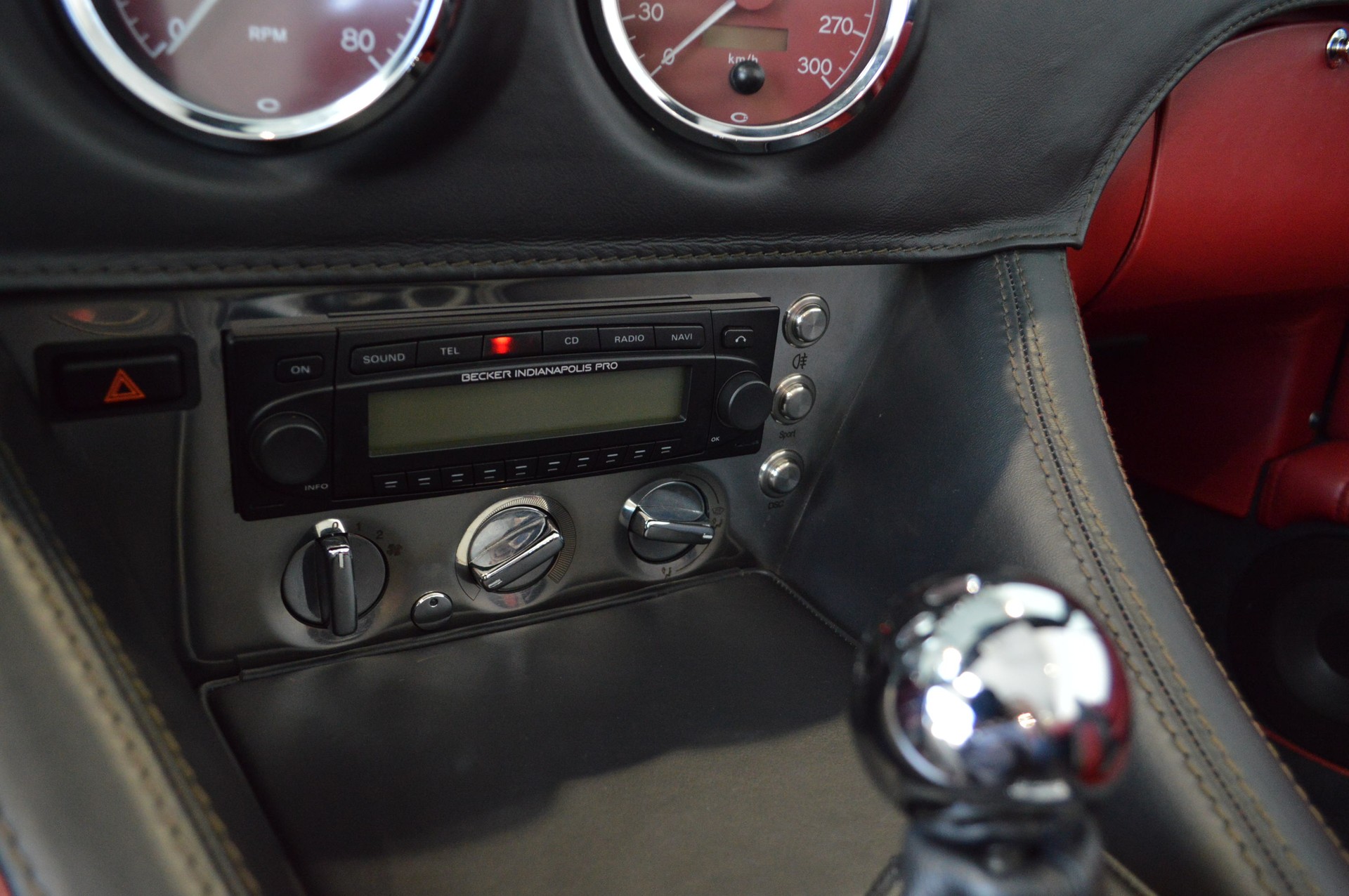 WIESMANN Roadster MF3-image-8