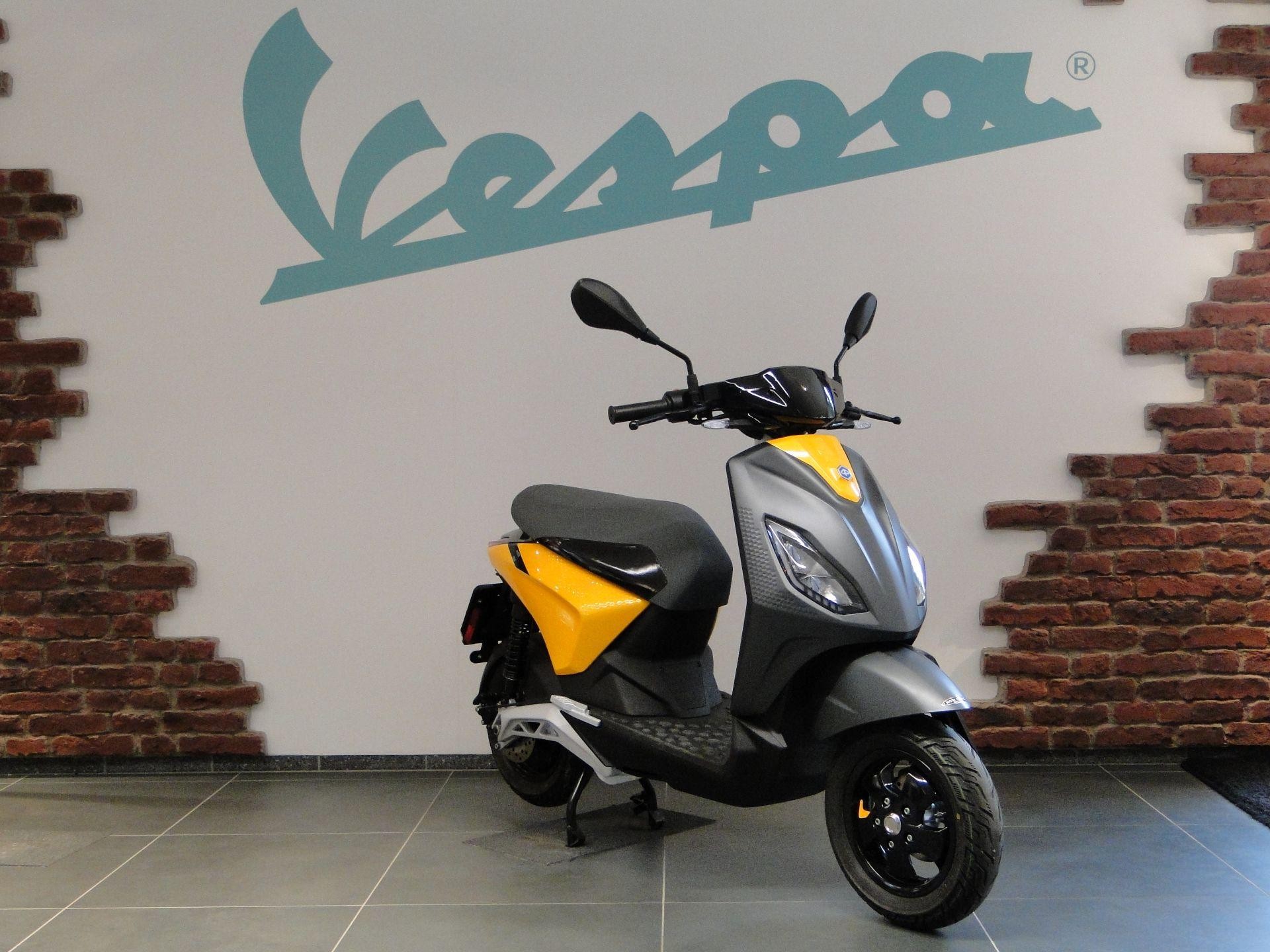 PIAGGIO 1 Active-showroom-element-2