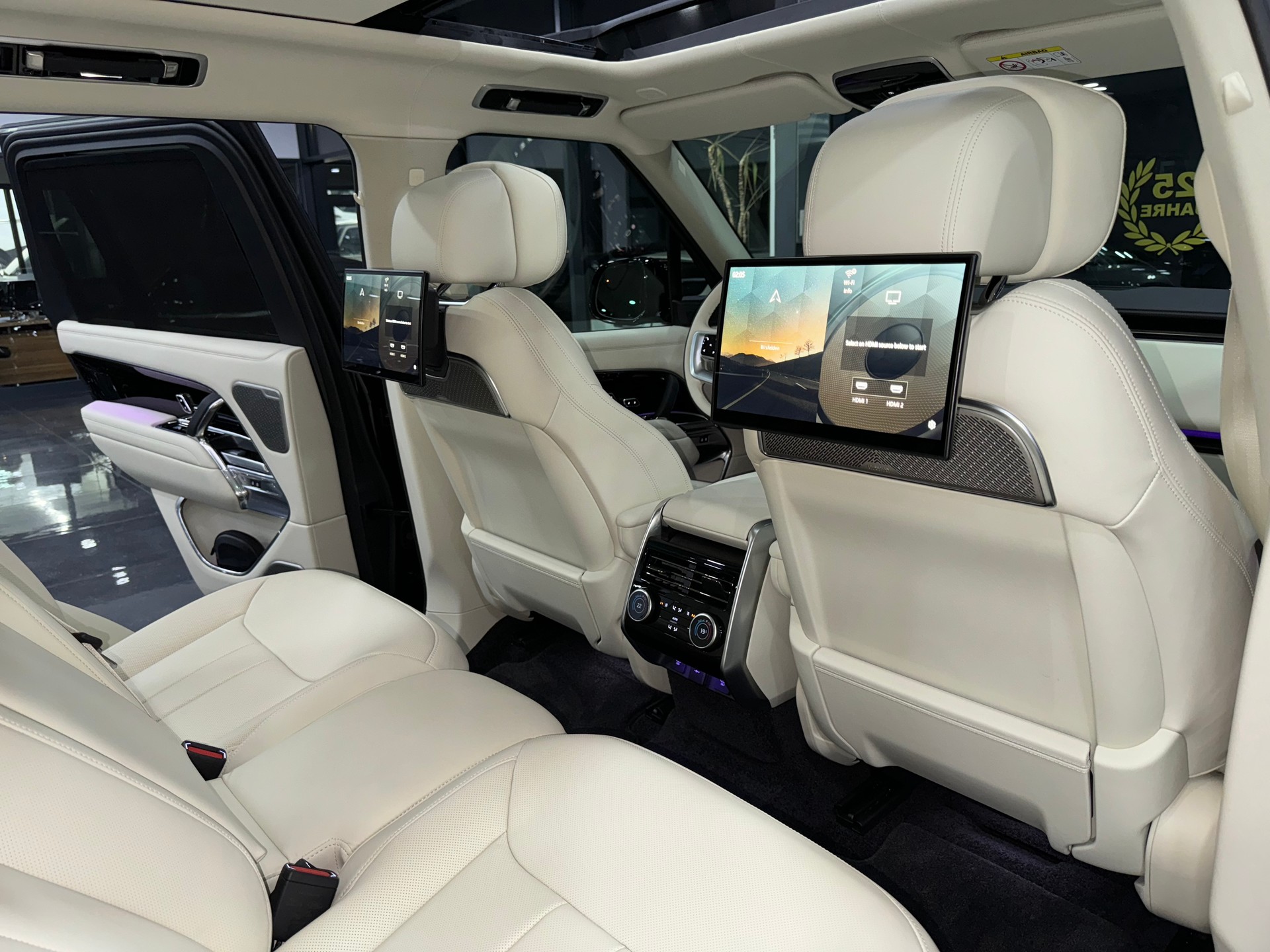 LAND ROVER Range Rover D350 3.0D I6 MHEV Autobiography Automatic-image-11