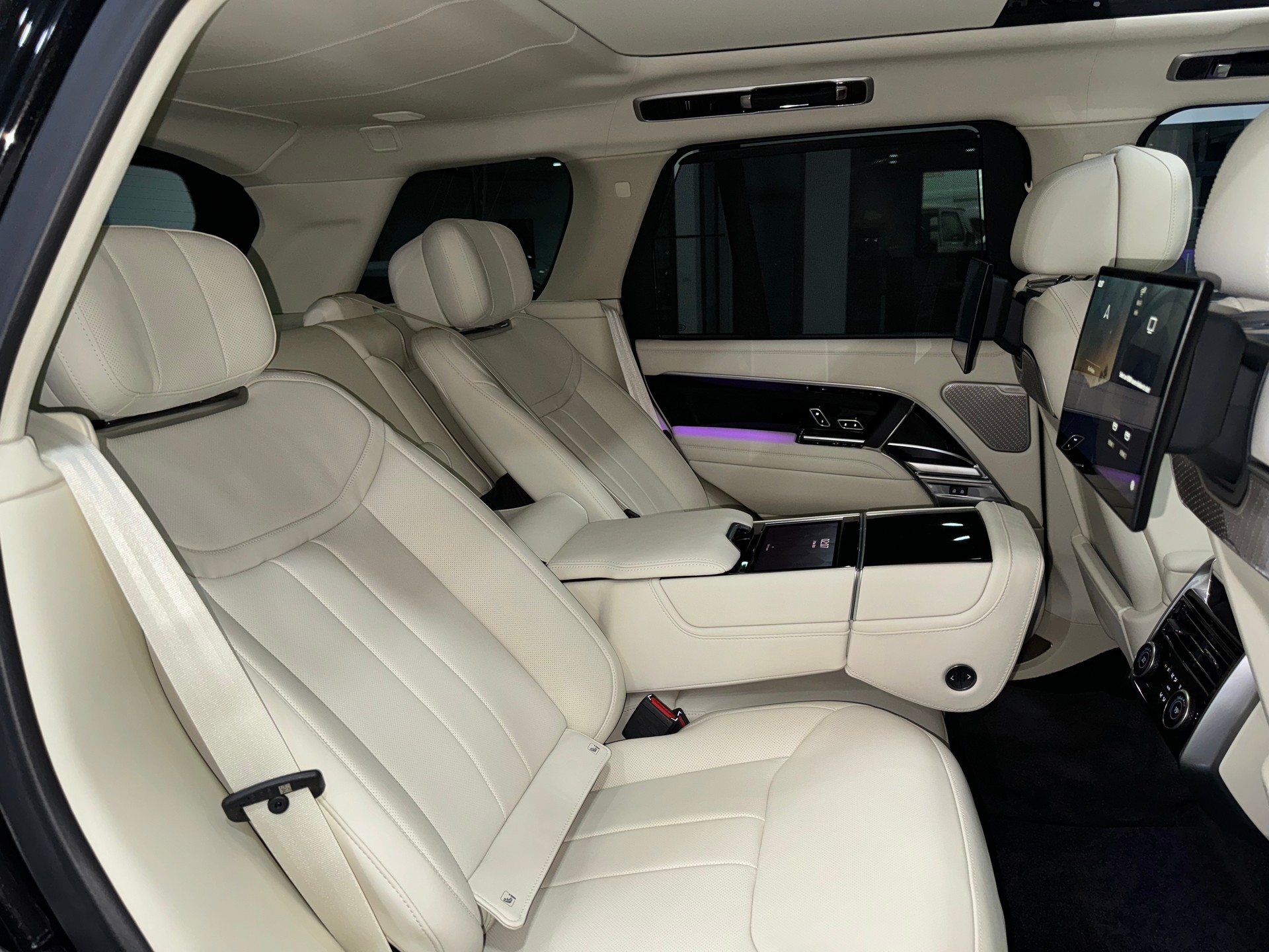 LAND ROVER Range Rover D350 3.0D I6 MHEV Autobiography Automatic-image-12