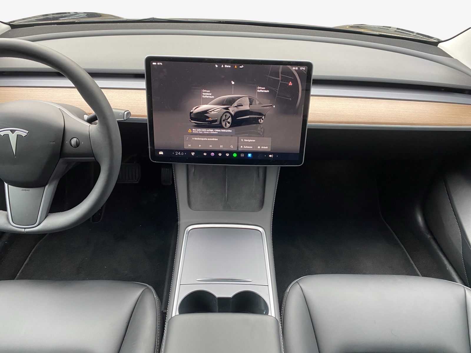 TESLA Model 3-image-11