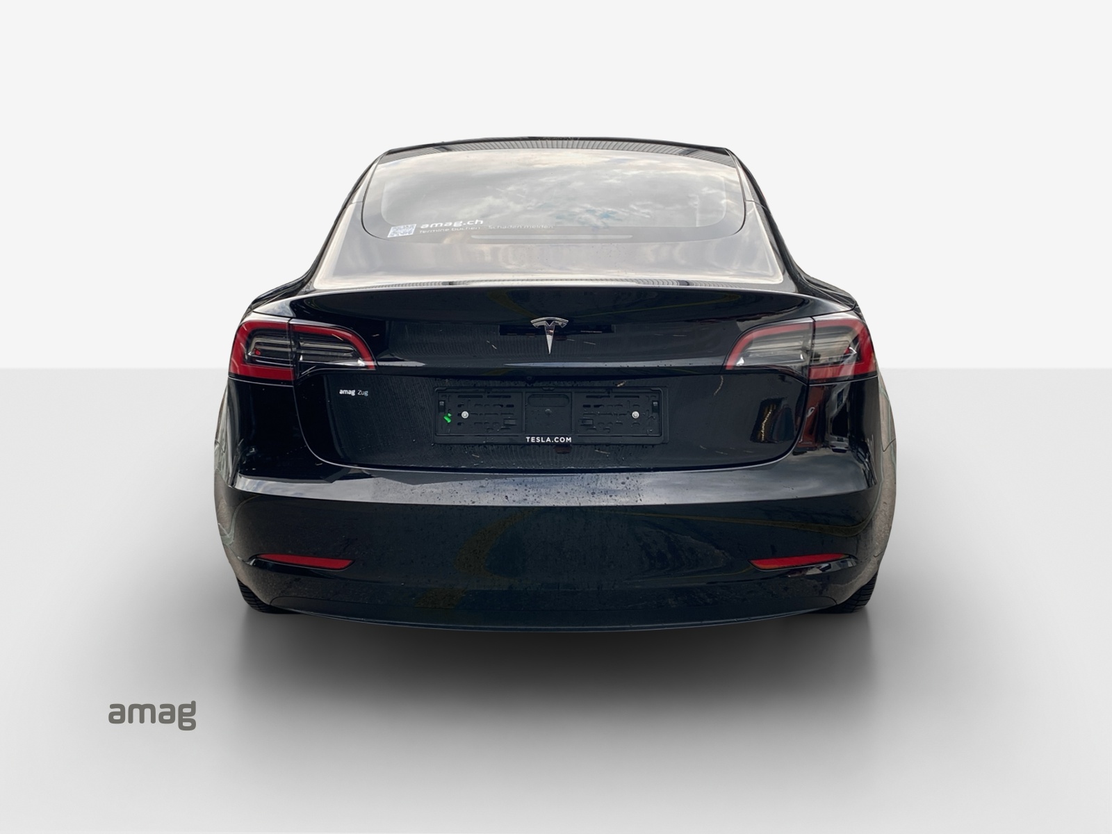 TESLA Model 3-image-4