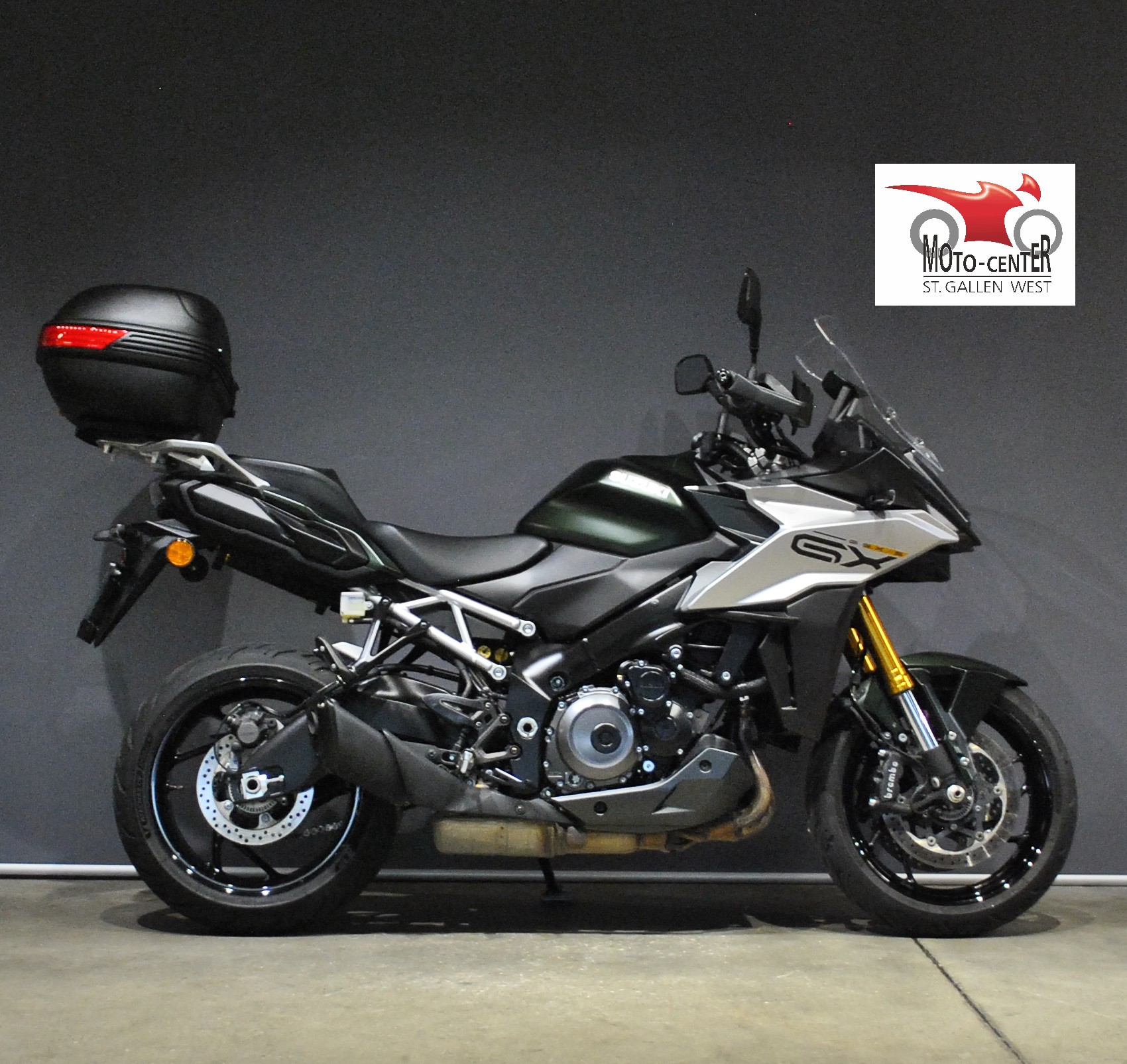 SUZUKI GSX-S 1000 GX-showroom-element-1