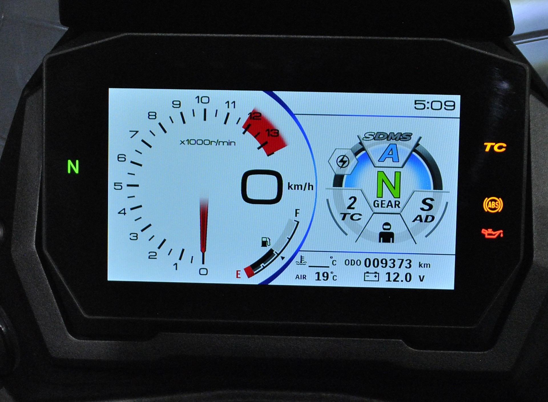 SUZUKI GSX-S 1000 GX-image-5