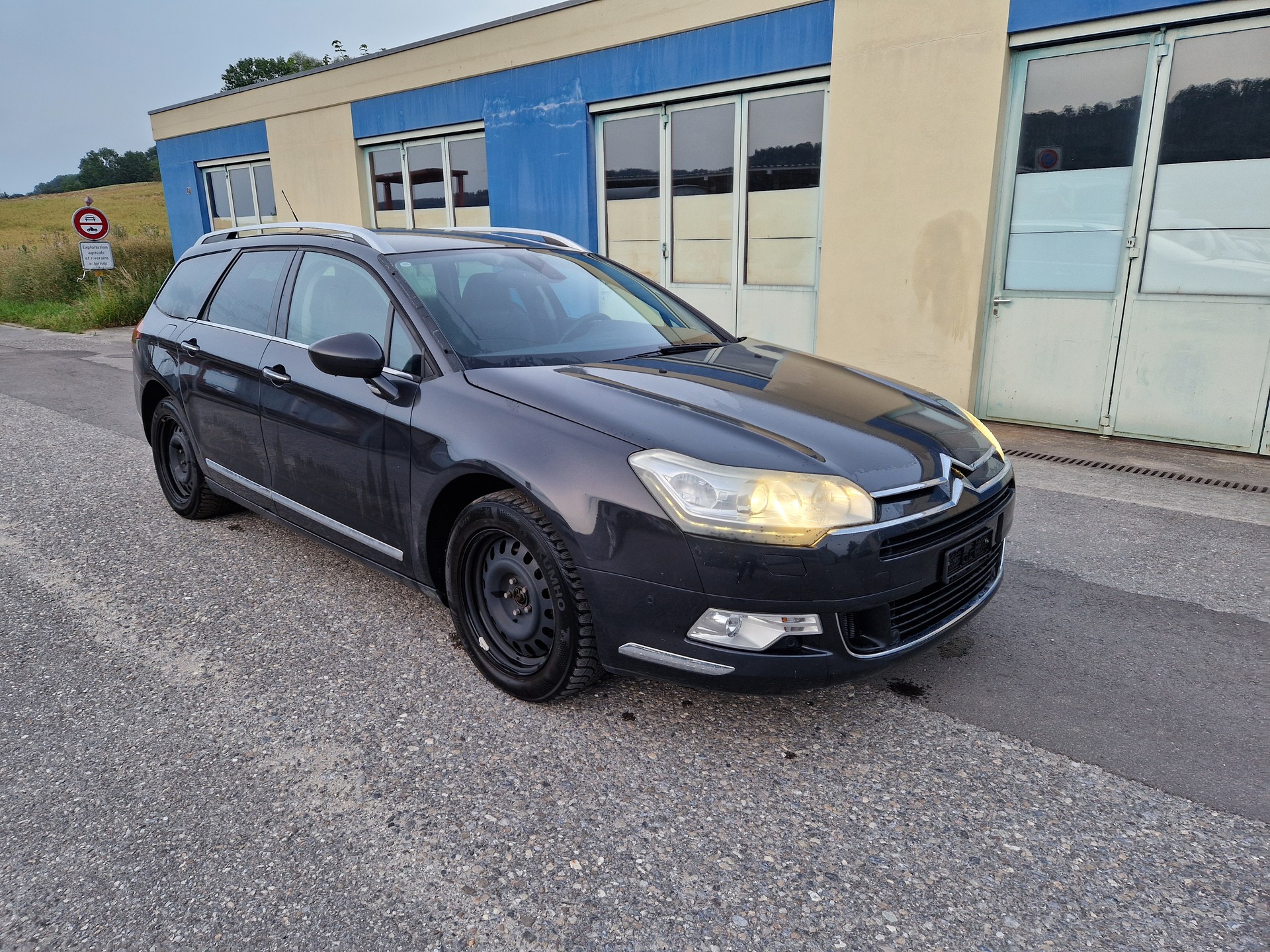 CITROEN C5 Tourer 1.6 Turbo Exclusive Automatic-image-11