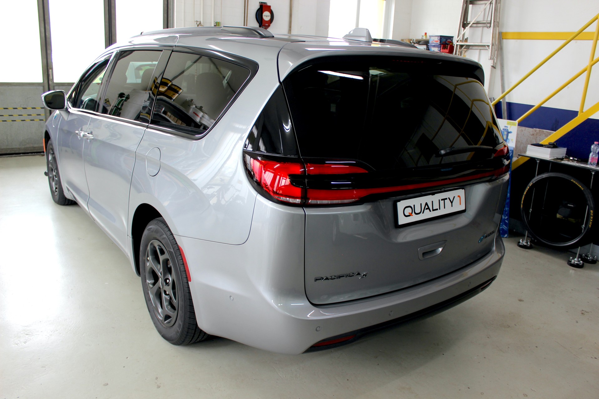 CHRYSLER Pacifica 3.6 V6 Plug-In HYBRID 💥 TOURING S 💥 TOP Ausstattung 💥 Lieferung möglich-image-6