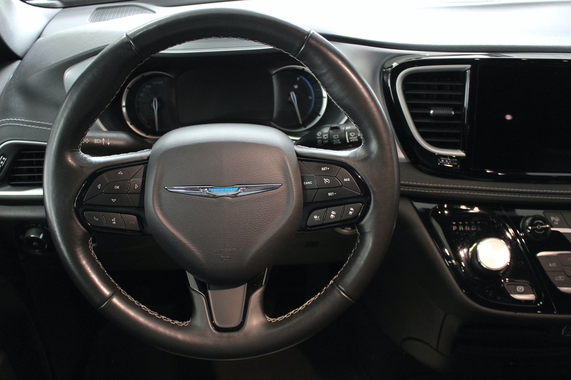 CHRYSLER Pacifica 3.6 V6 Plug-In HYBRID 💥 TOURING S 💥 TOP Ausstattung 💥 Lieferung möglich-image-23