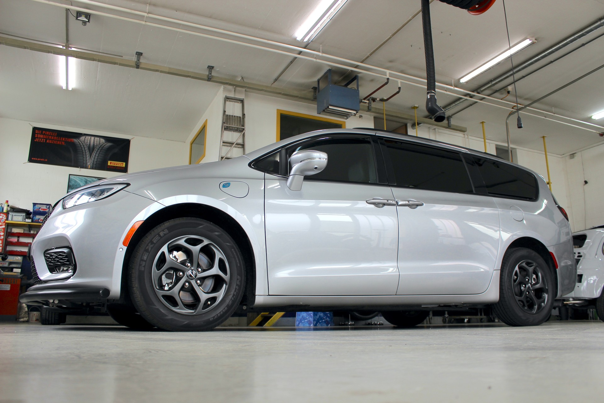 CHRYSLER Pacifica 3.6 V6 Plug-In HYBRID 💥 TOURING S 💥 TOP Ausstattung 💥 Lieferung möglich-image-8