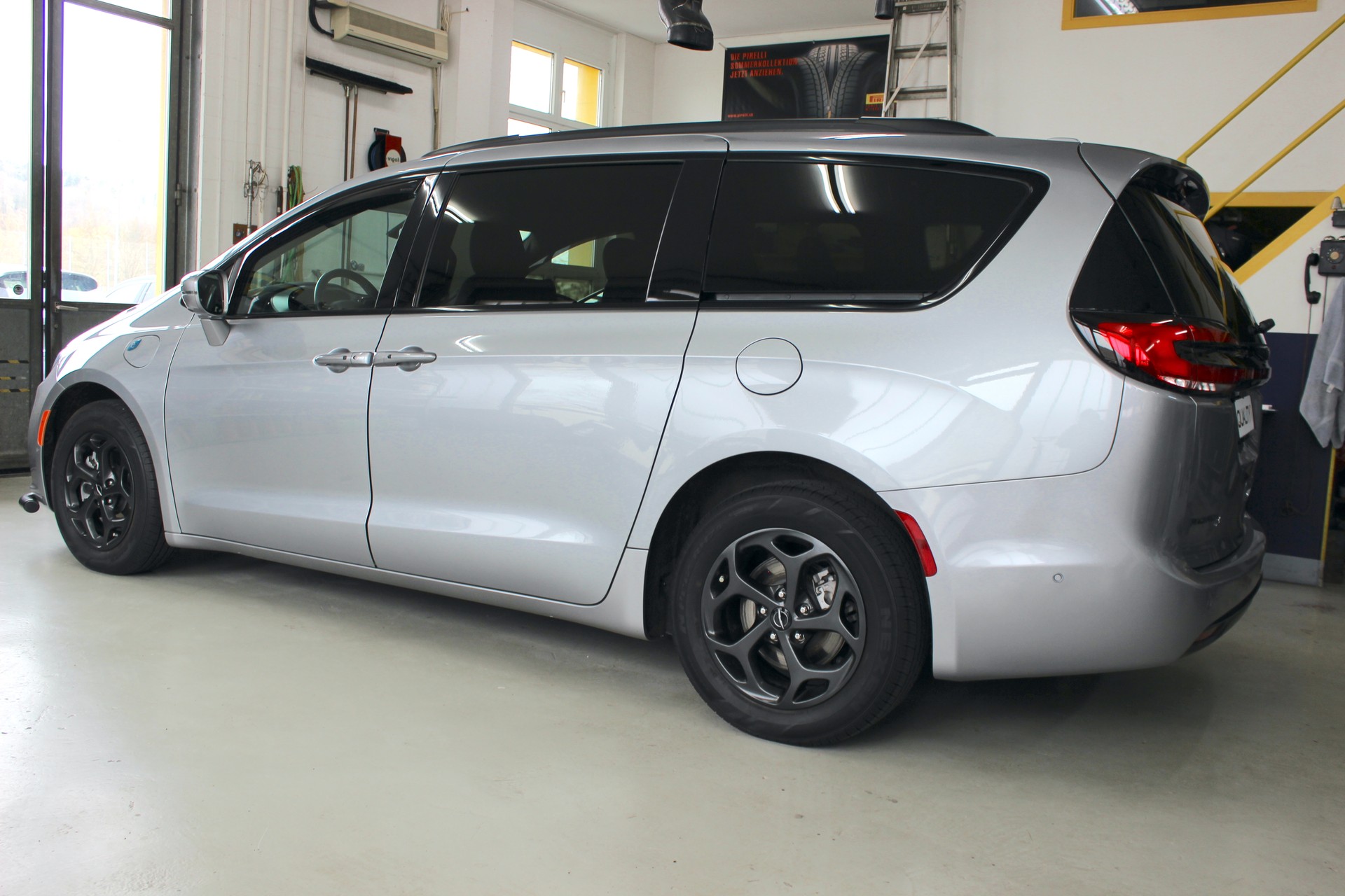 CHRYSLER Pacifica 3.6 V6 Plug-In HYBRID 💥 TOURING S 💥 TOP Ausstattung 💥 Lieferung möglich-image-7